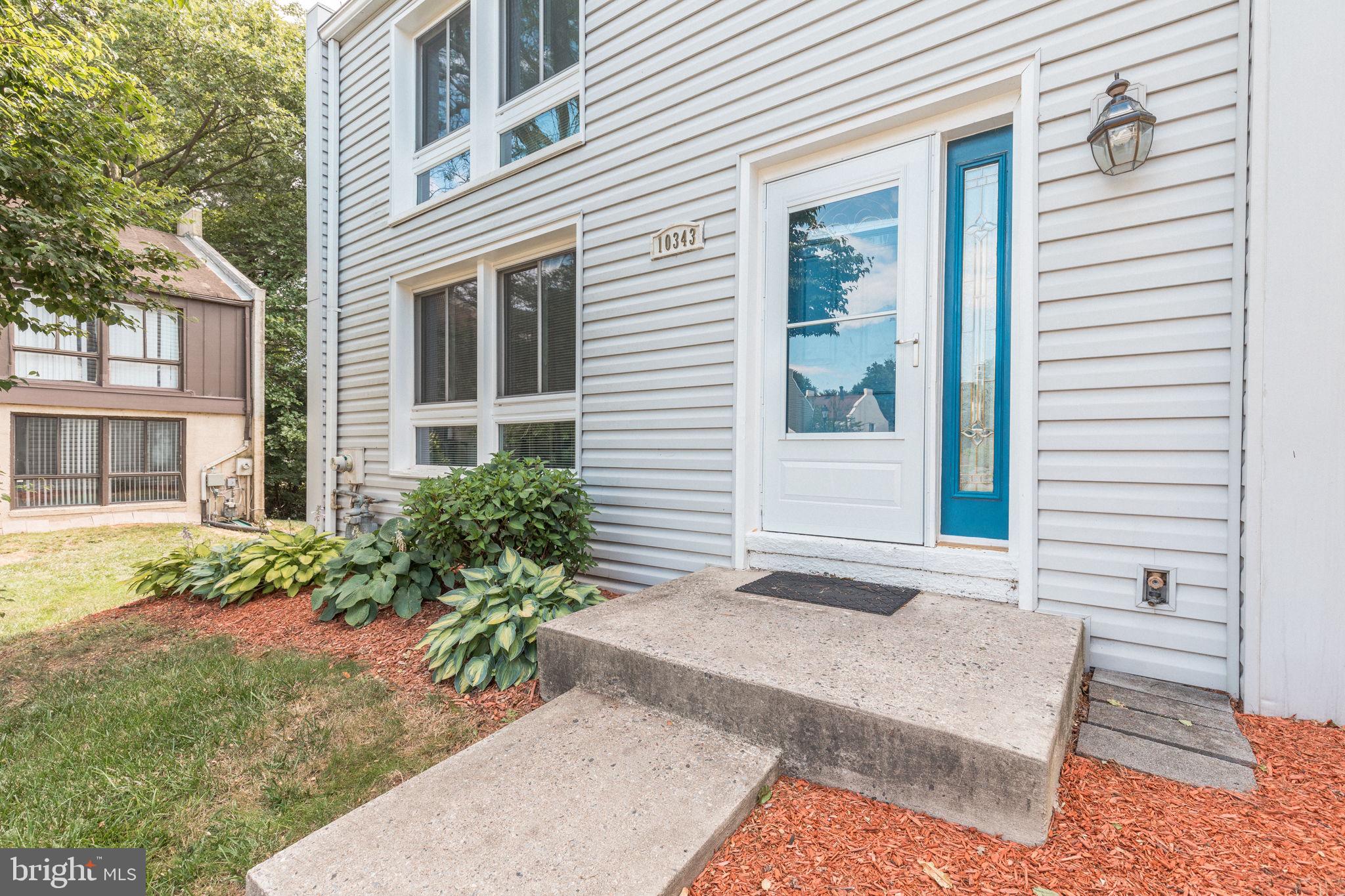 VILLAGE OF WILDE LAKE - Residential