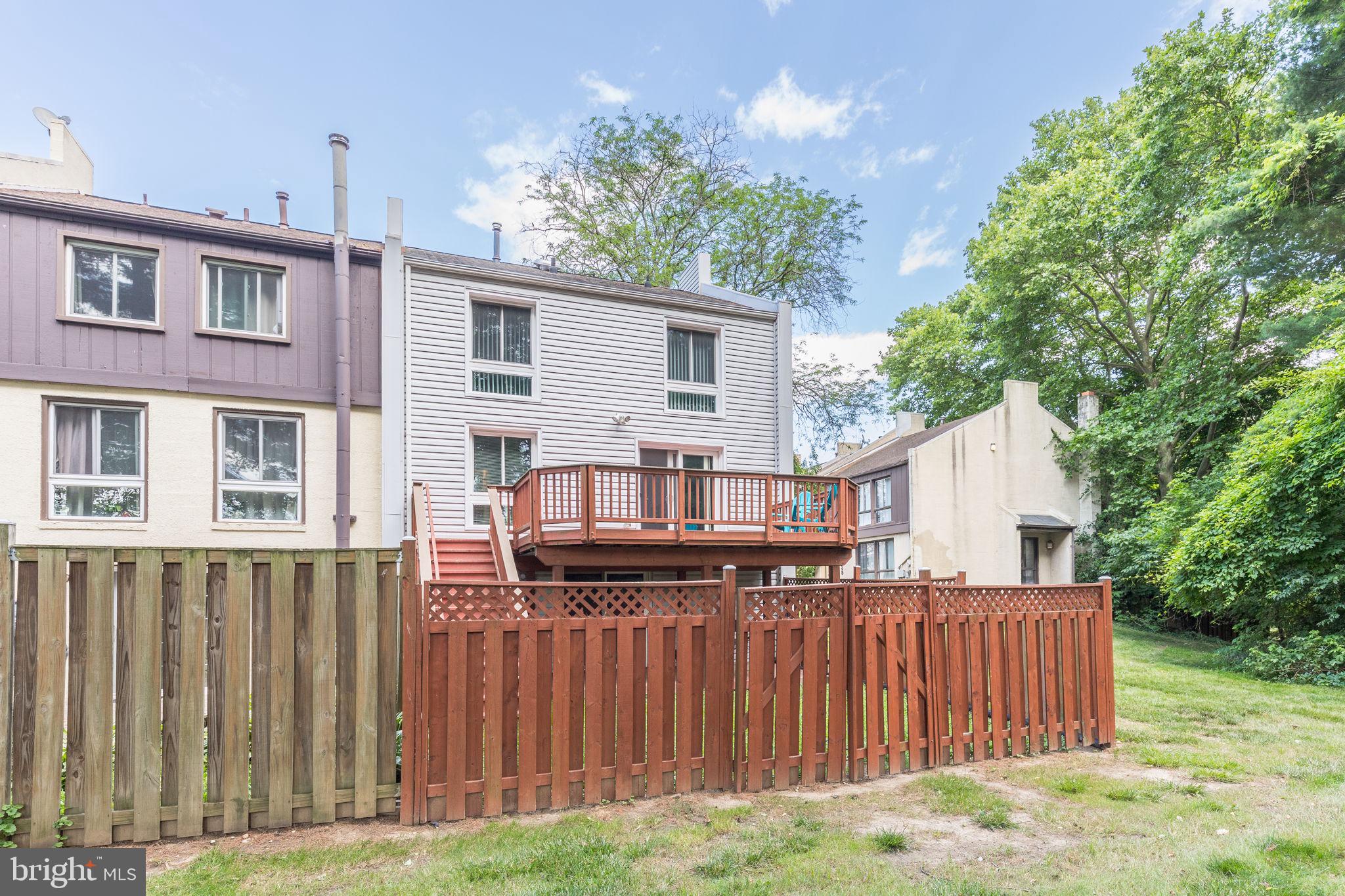 VILLAGE OF WILDE LAKE - Residential