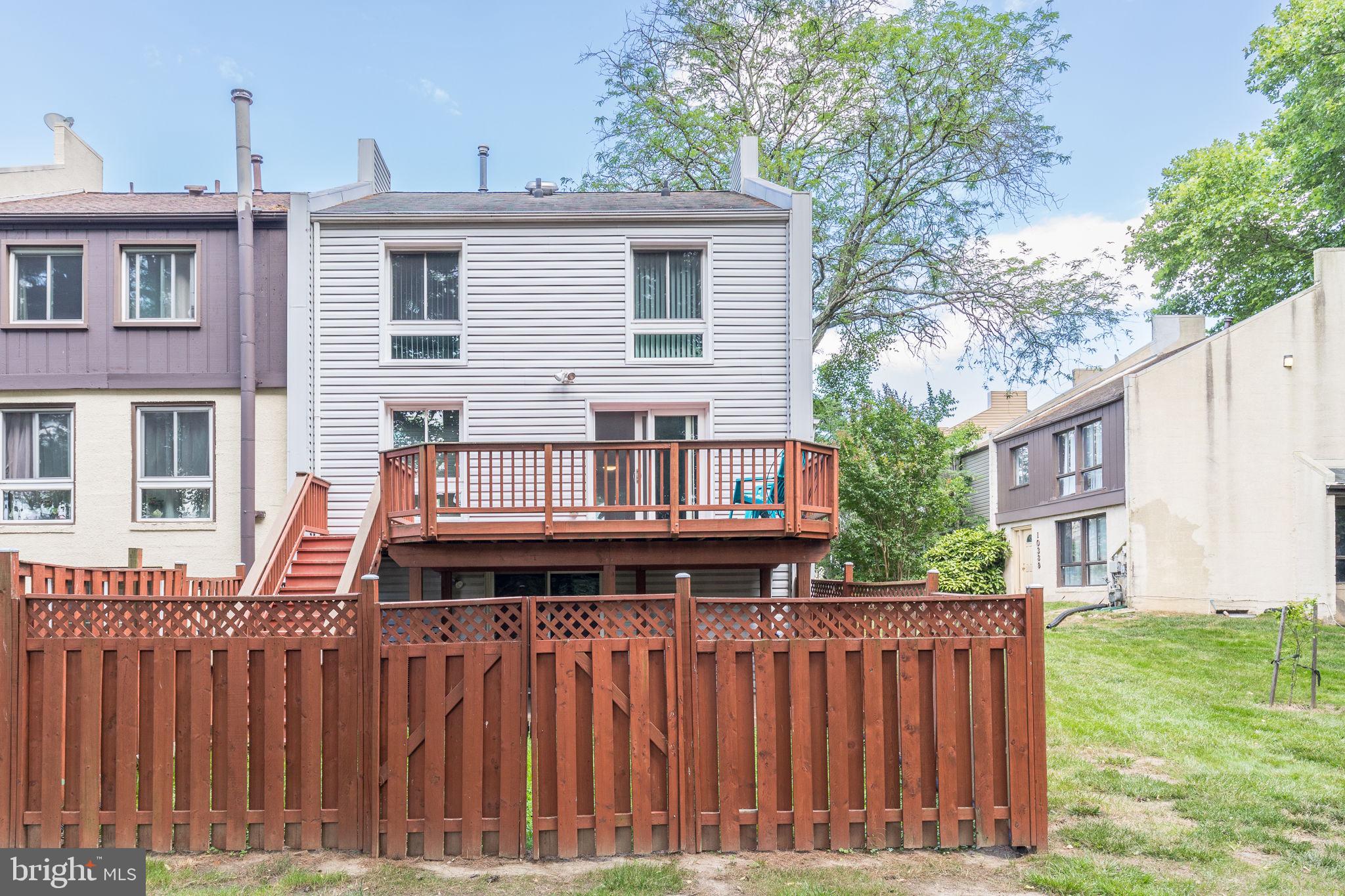 VILLAGE OF WILDE LAKE - Residential