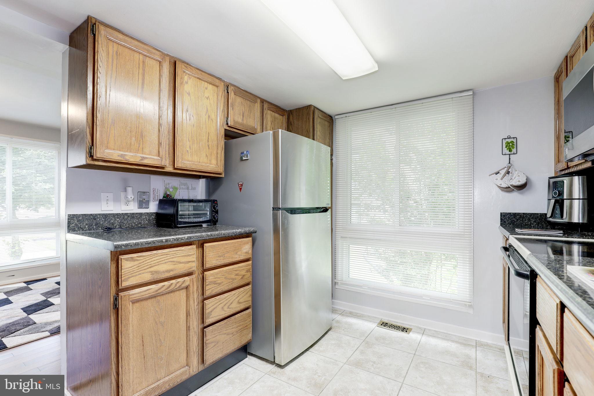 VILLAGE OF WILDE LAKE - Residential