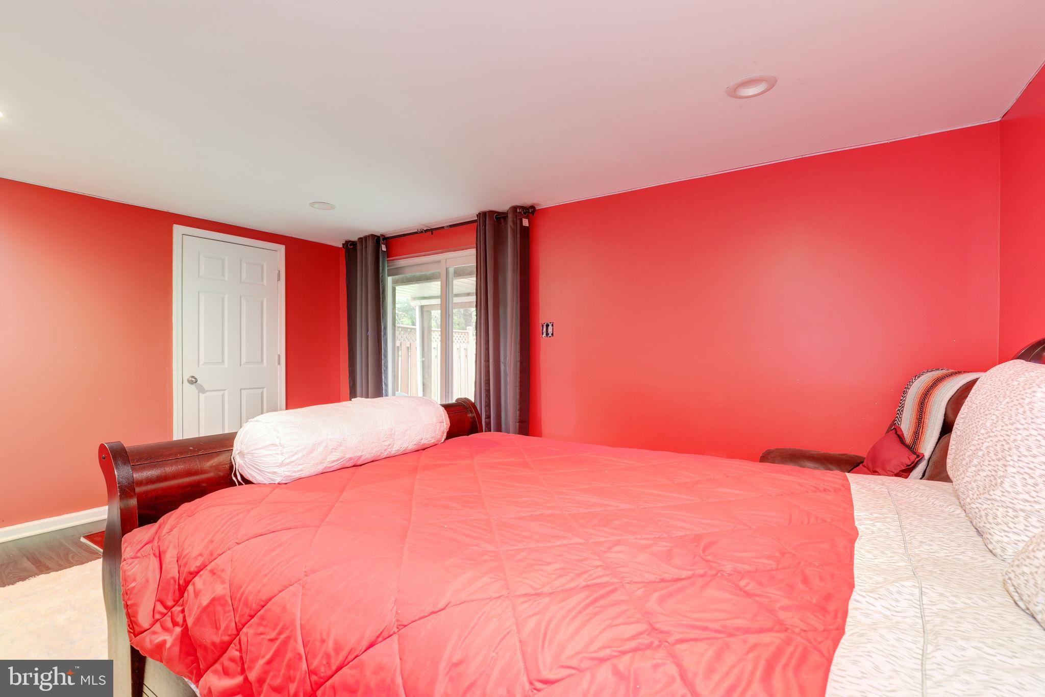 VILLAGE OF WILDE LAKE - Residential