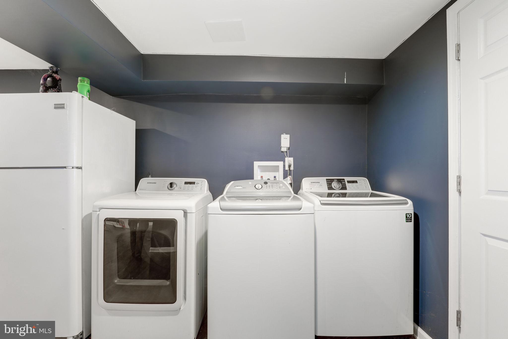 VILLAGE OF WILDE LAKE - Residential