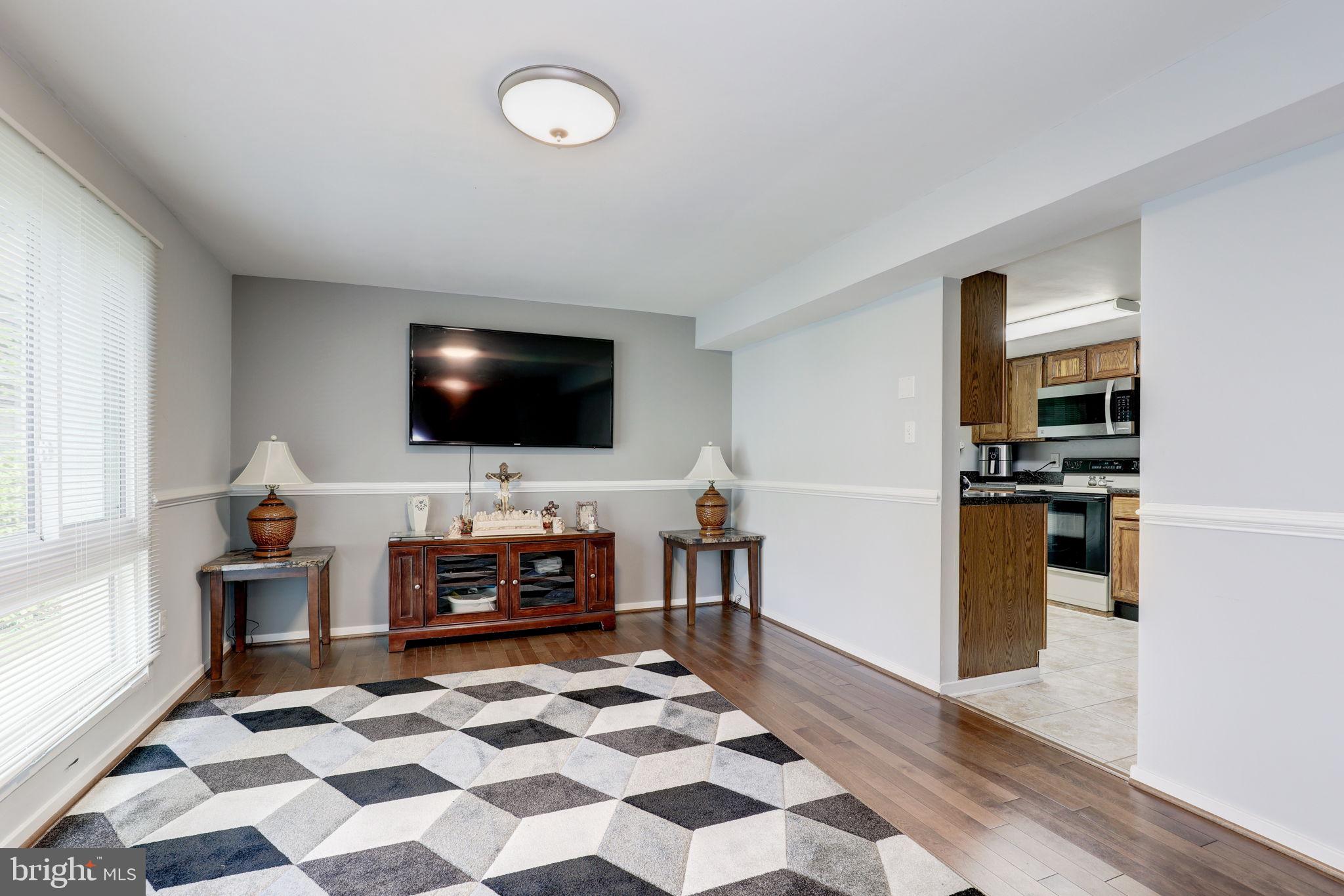 VILLAGE OF WILDE LAKE - Residential