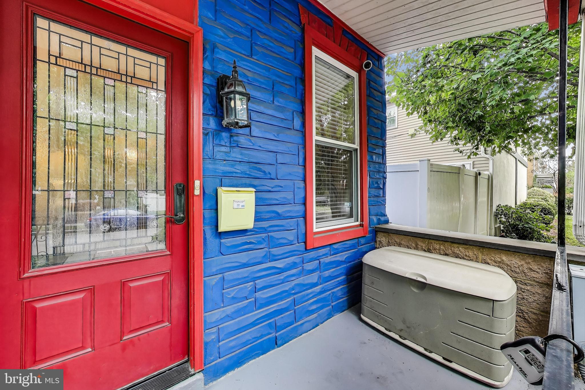 107 16TH STREET SE