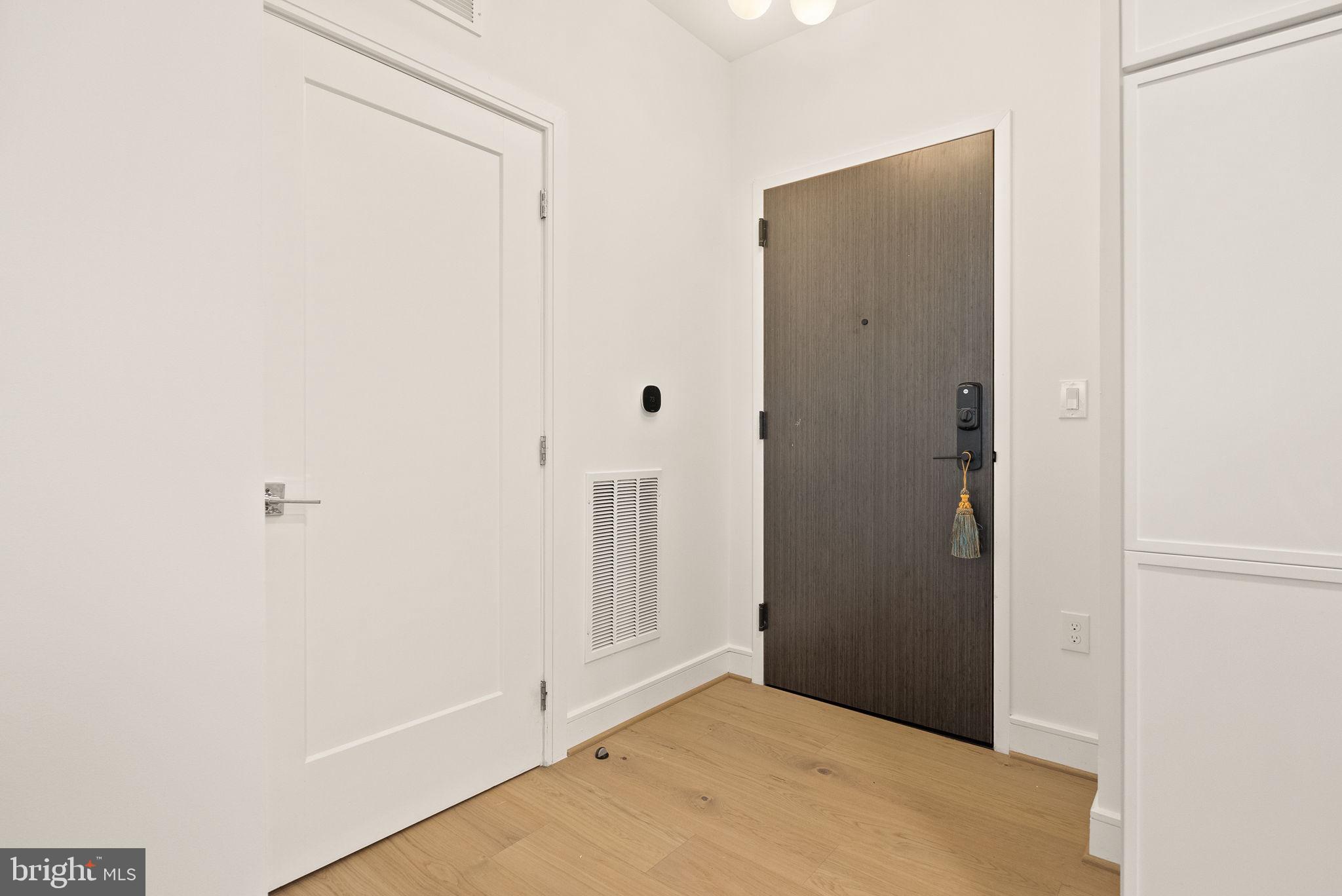 OLD TOWN NORTH - Residential