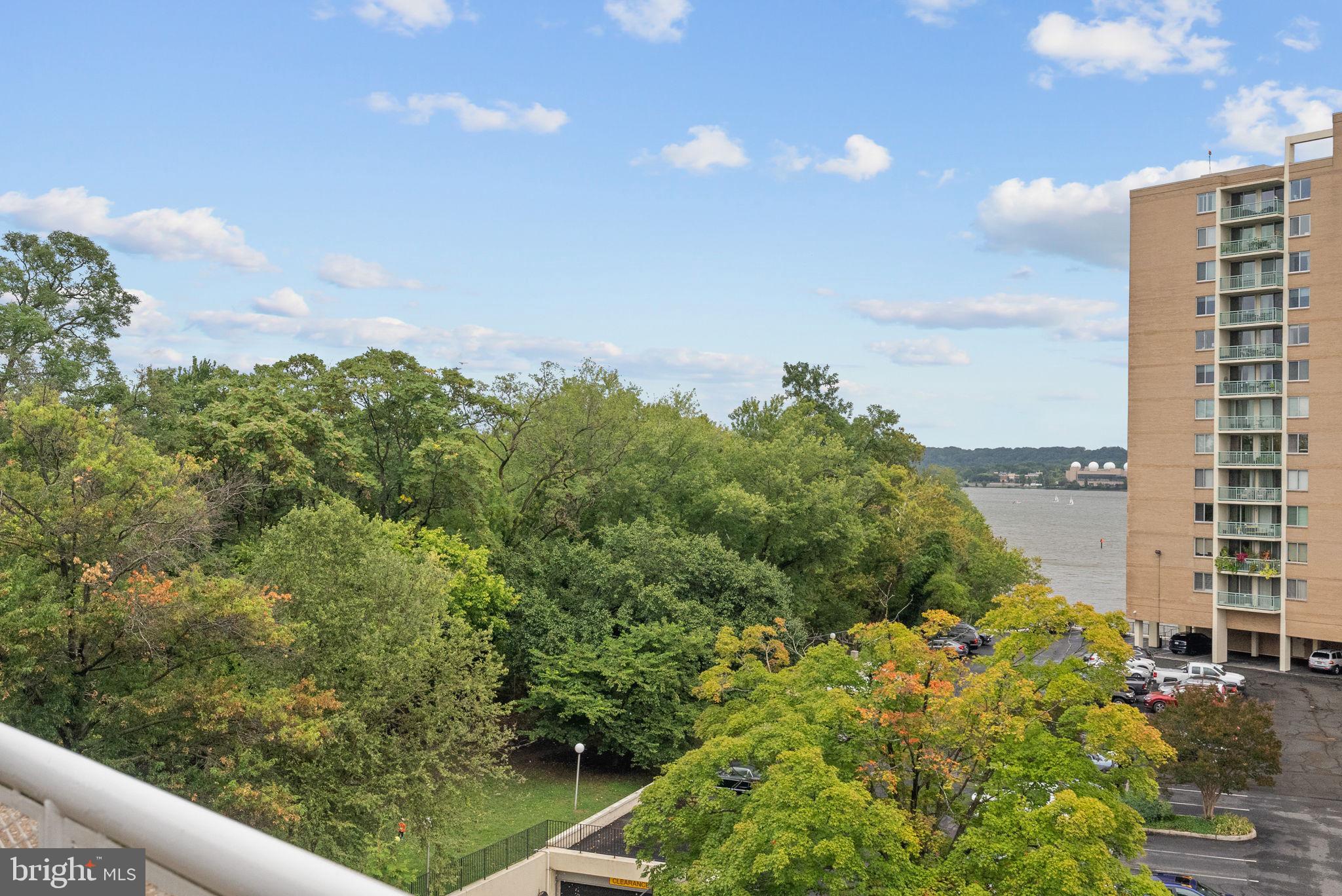 OLD TOWN NORTH - Residential