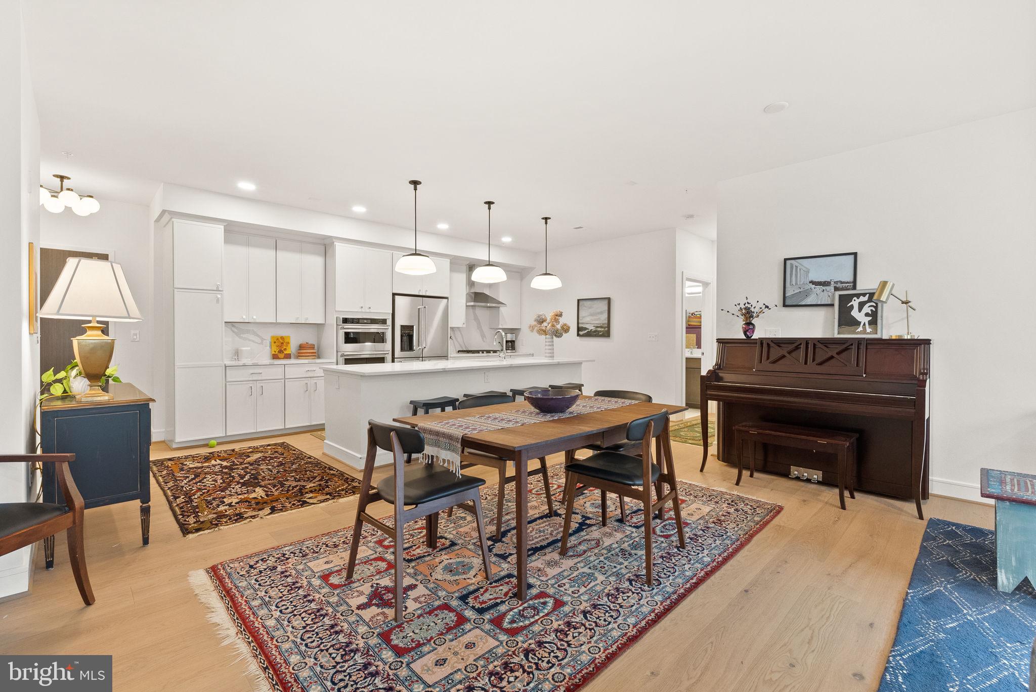 OLD TOWN NORTH - Residential