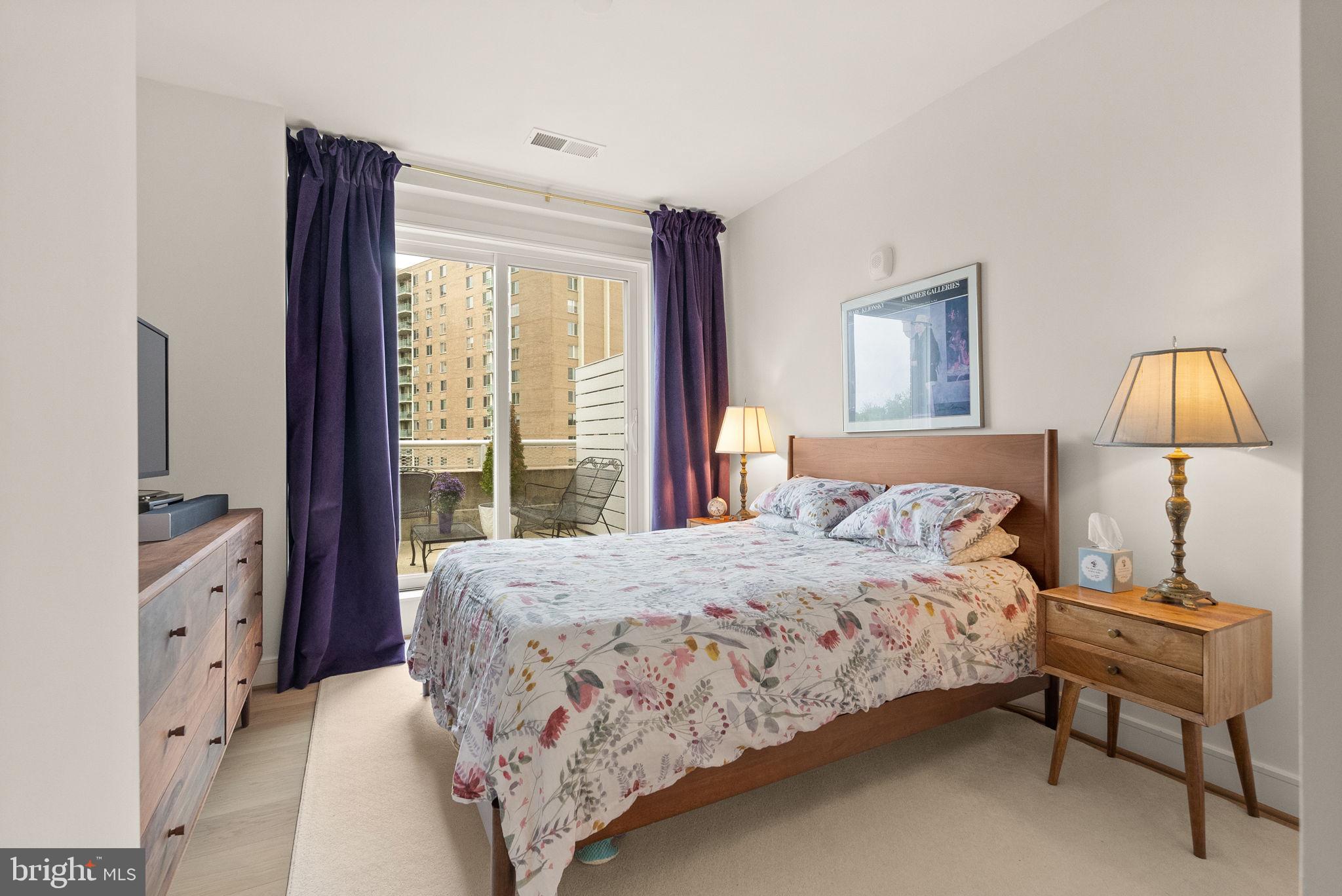 OLD TOWN NORTH - Residential