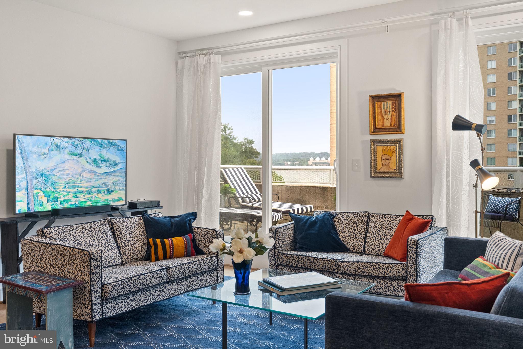 OLD TOWN NORTH - Residential