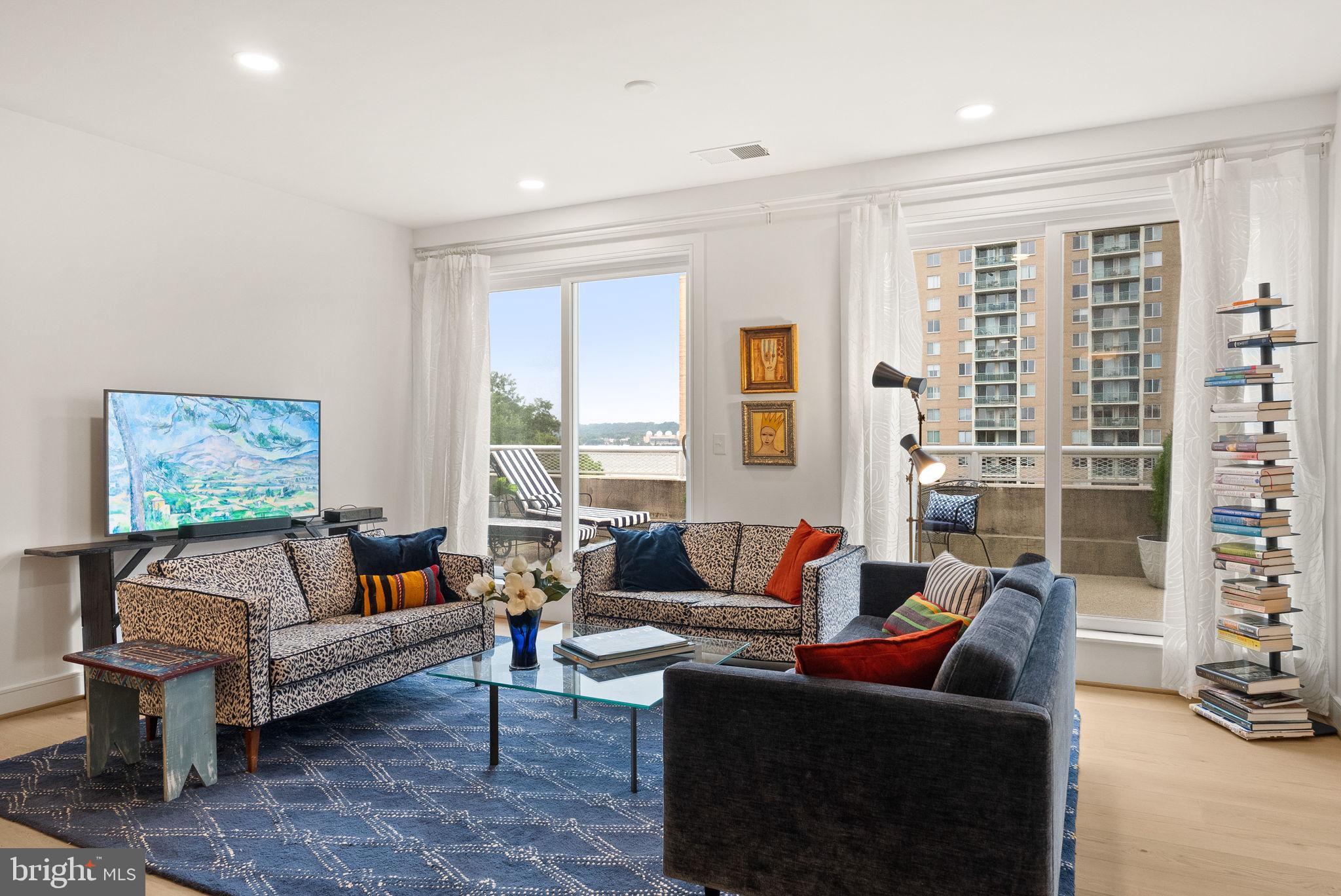 OLD TOWN NORTH - Residential