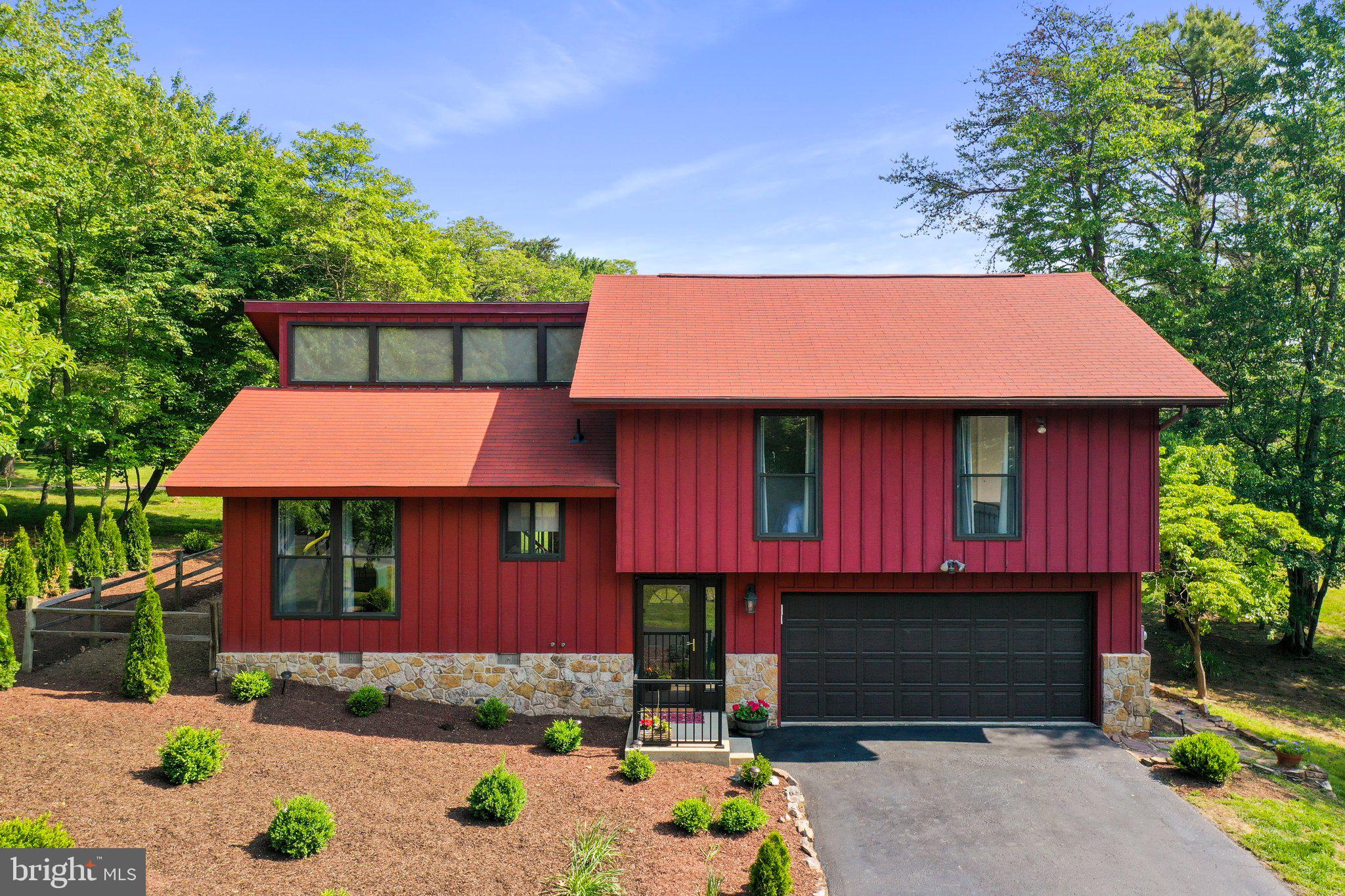 THE WOODS - Residential