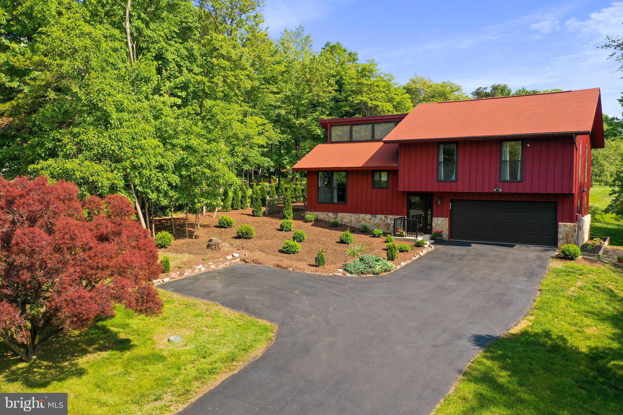 THE WOODS - Residential