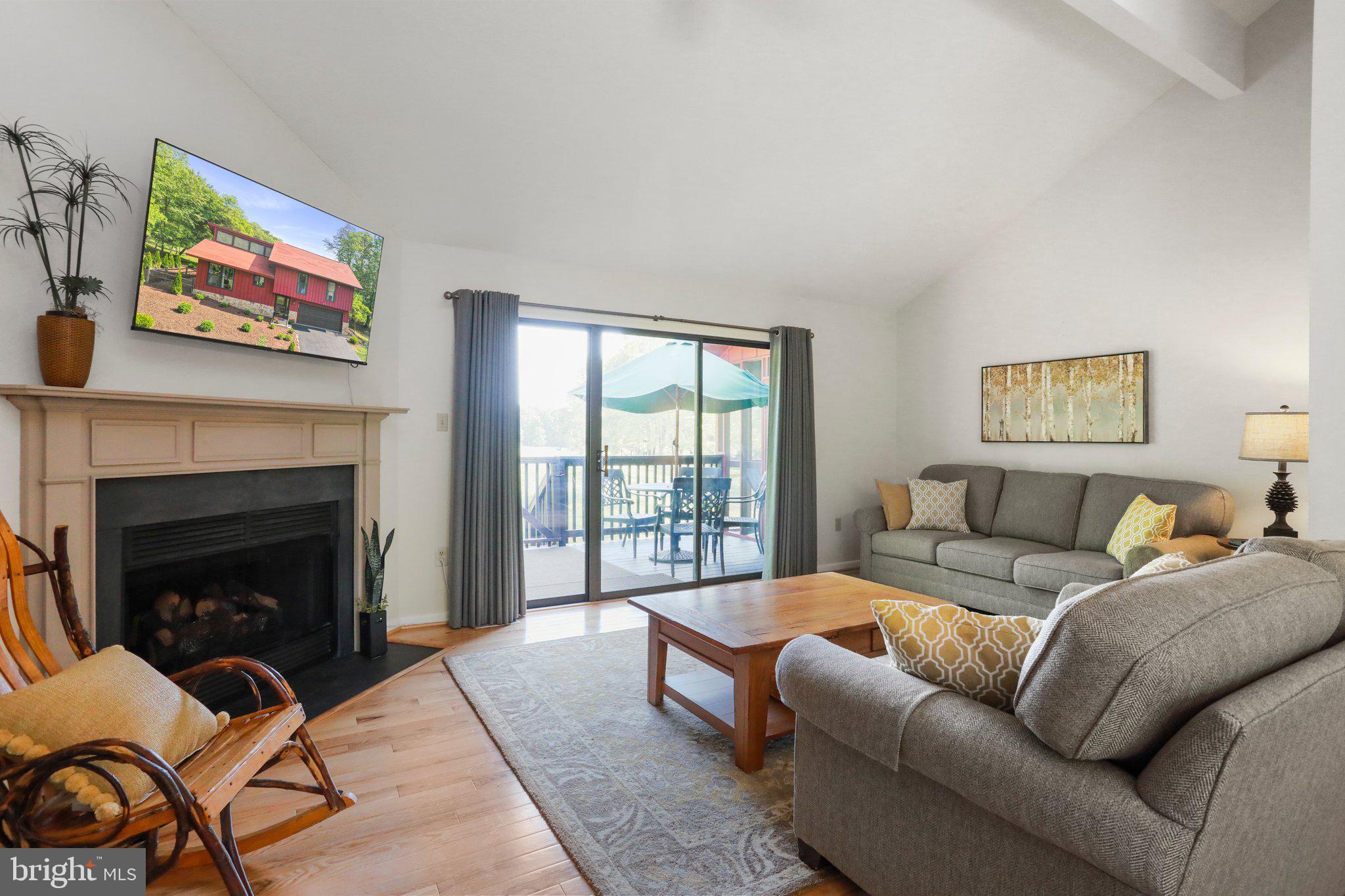 THE WOODS - Residential