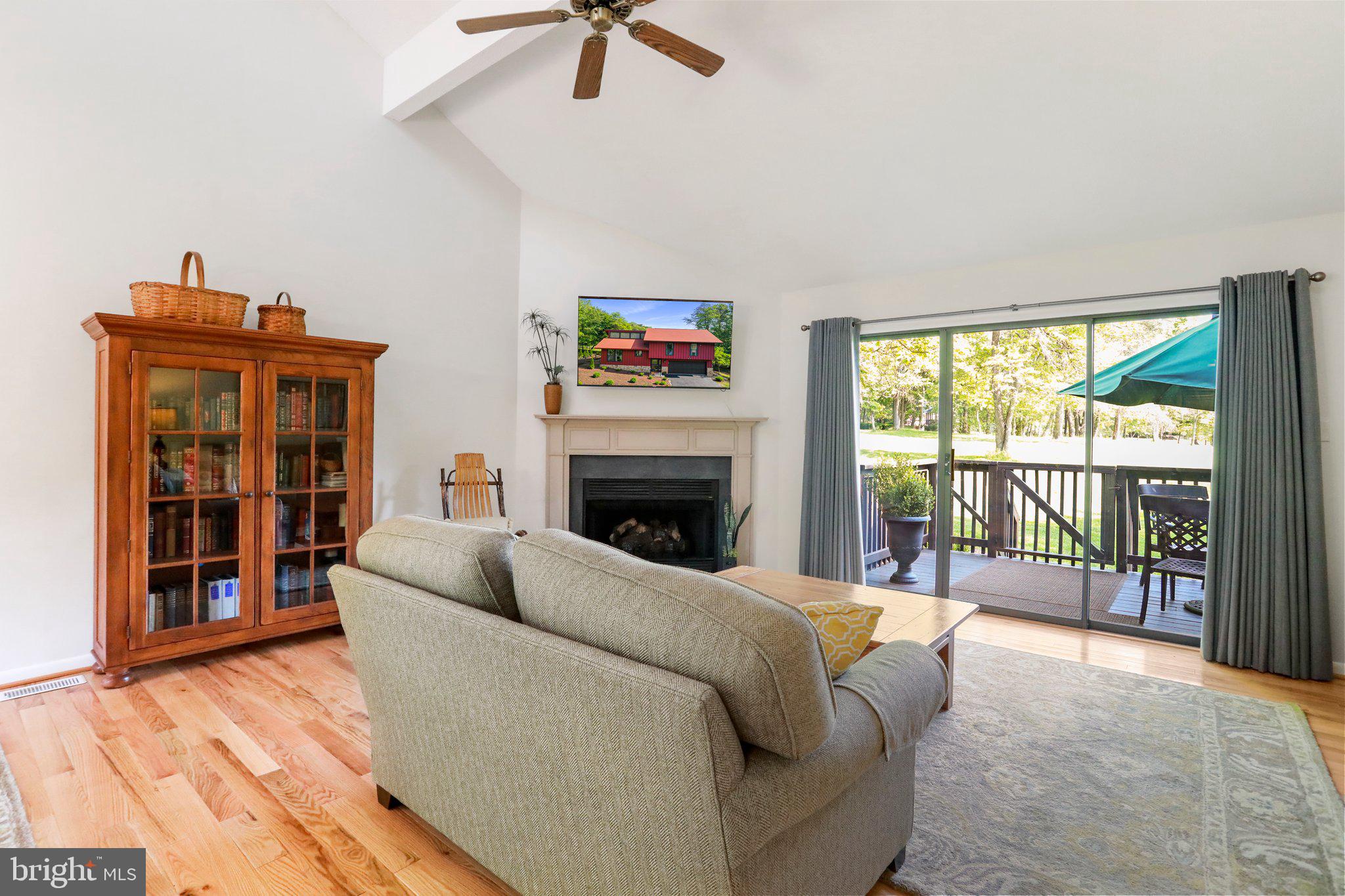 THE WOODS - Residential