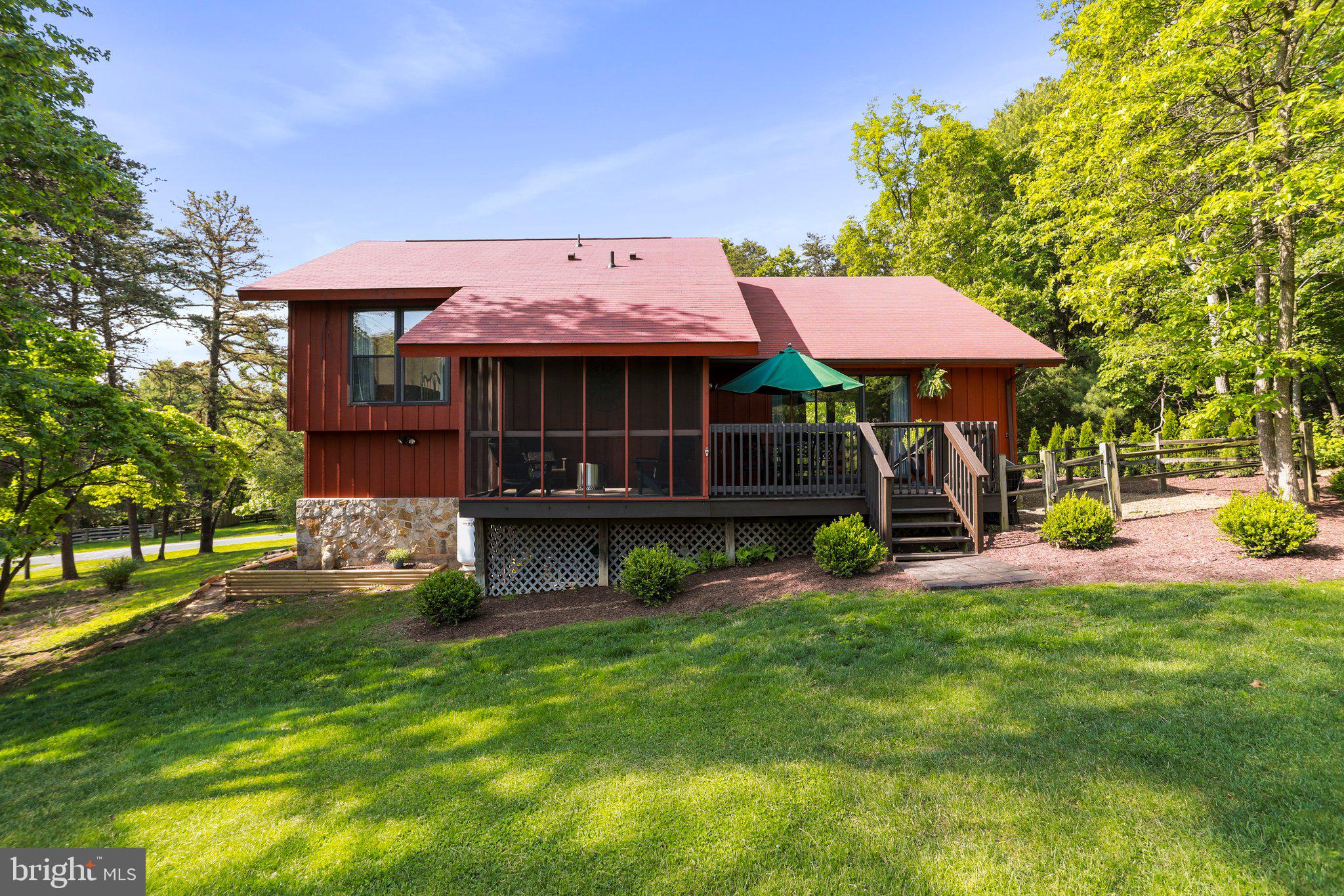 THE WOODS - Residential