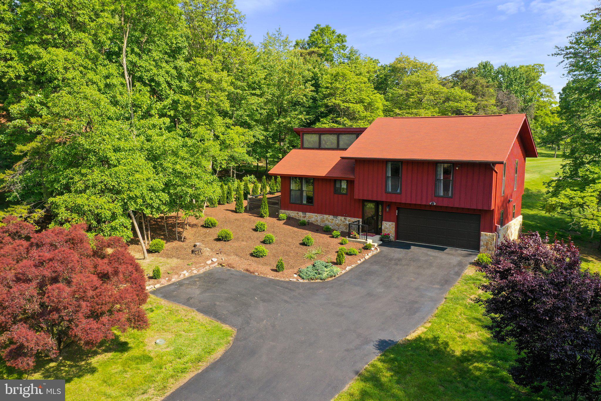 THE WOODS - Residential