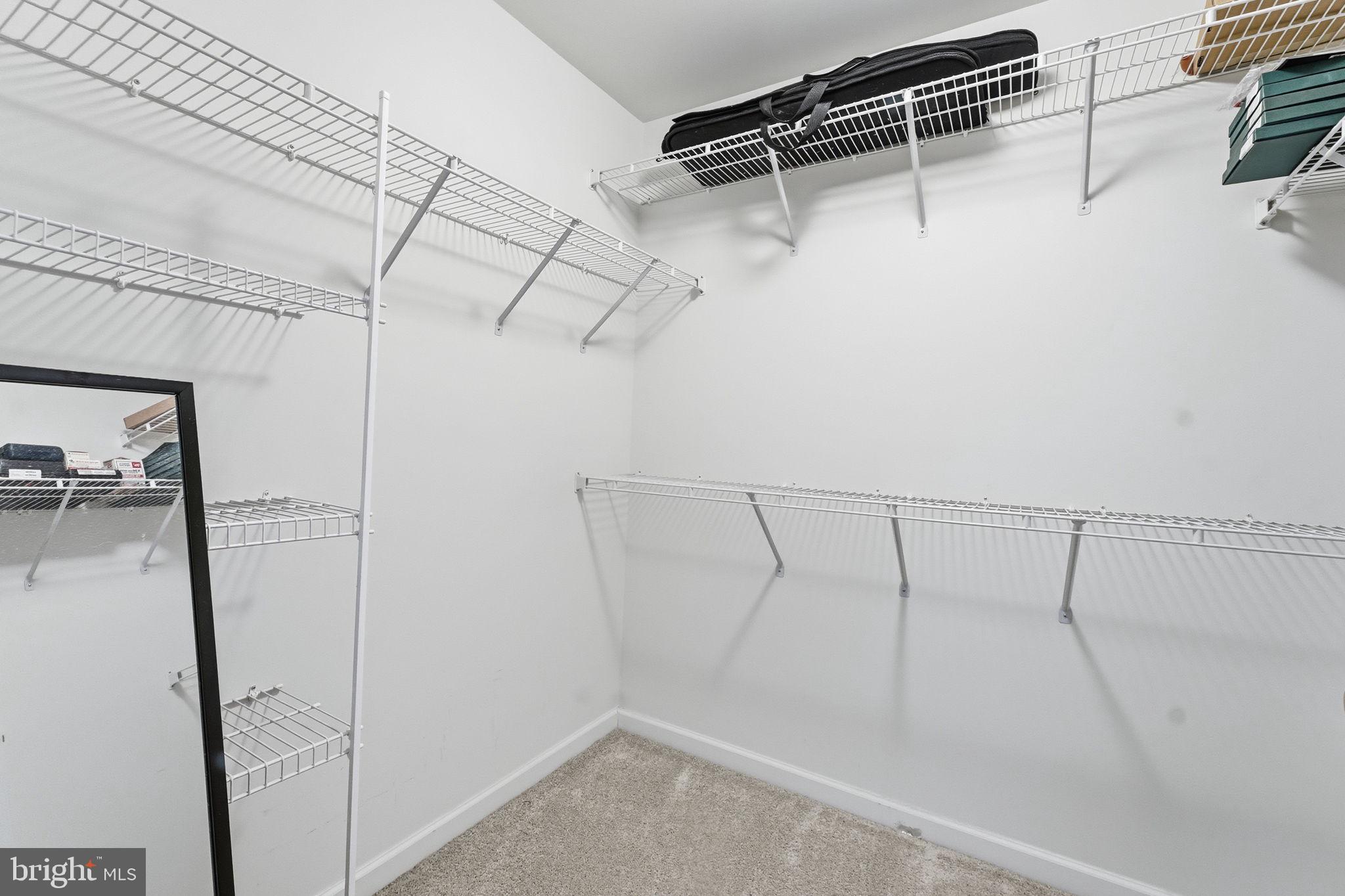 SOUTH RIDING - Residential