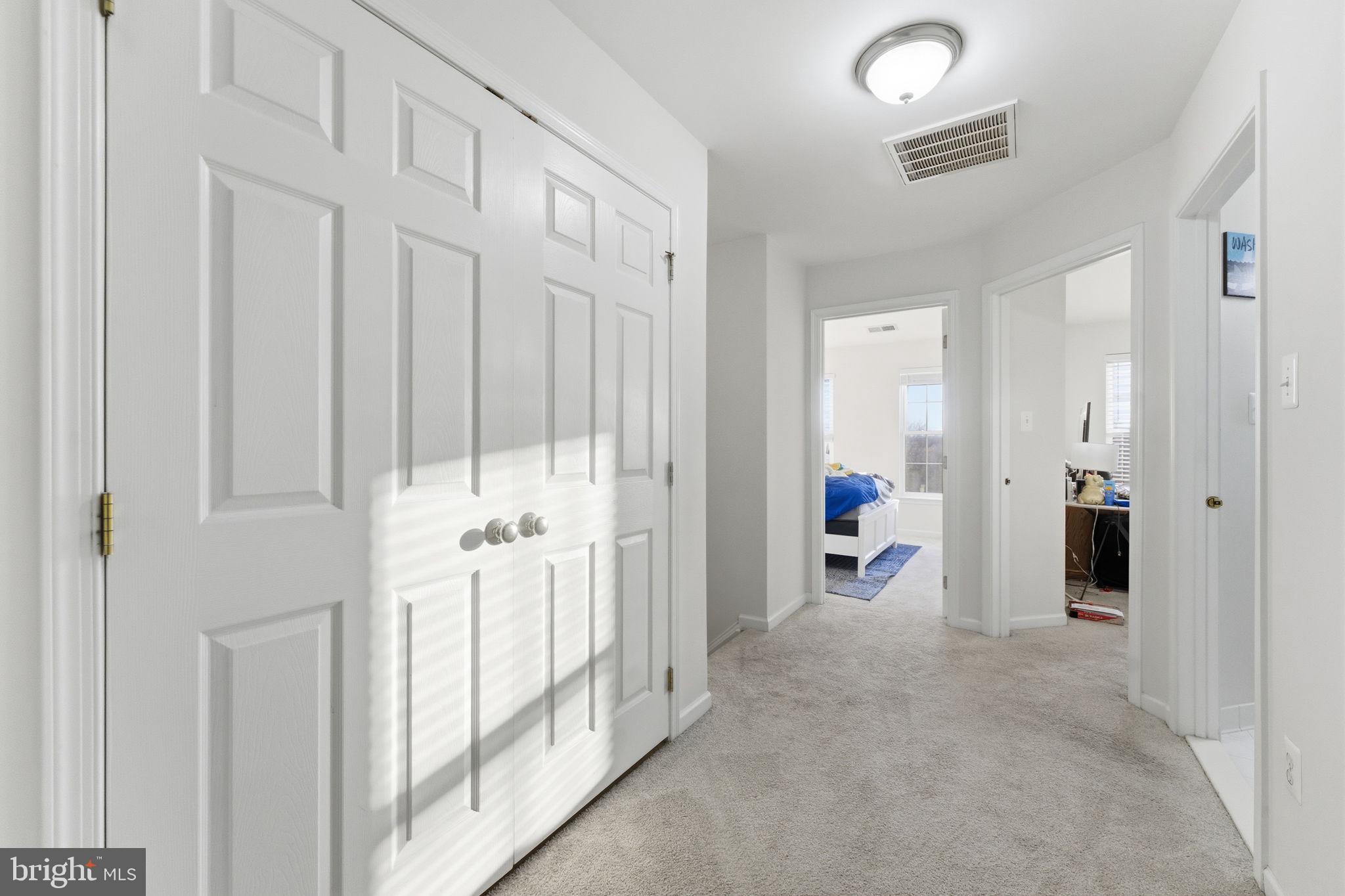 SOUTH RIDING - Residential