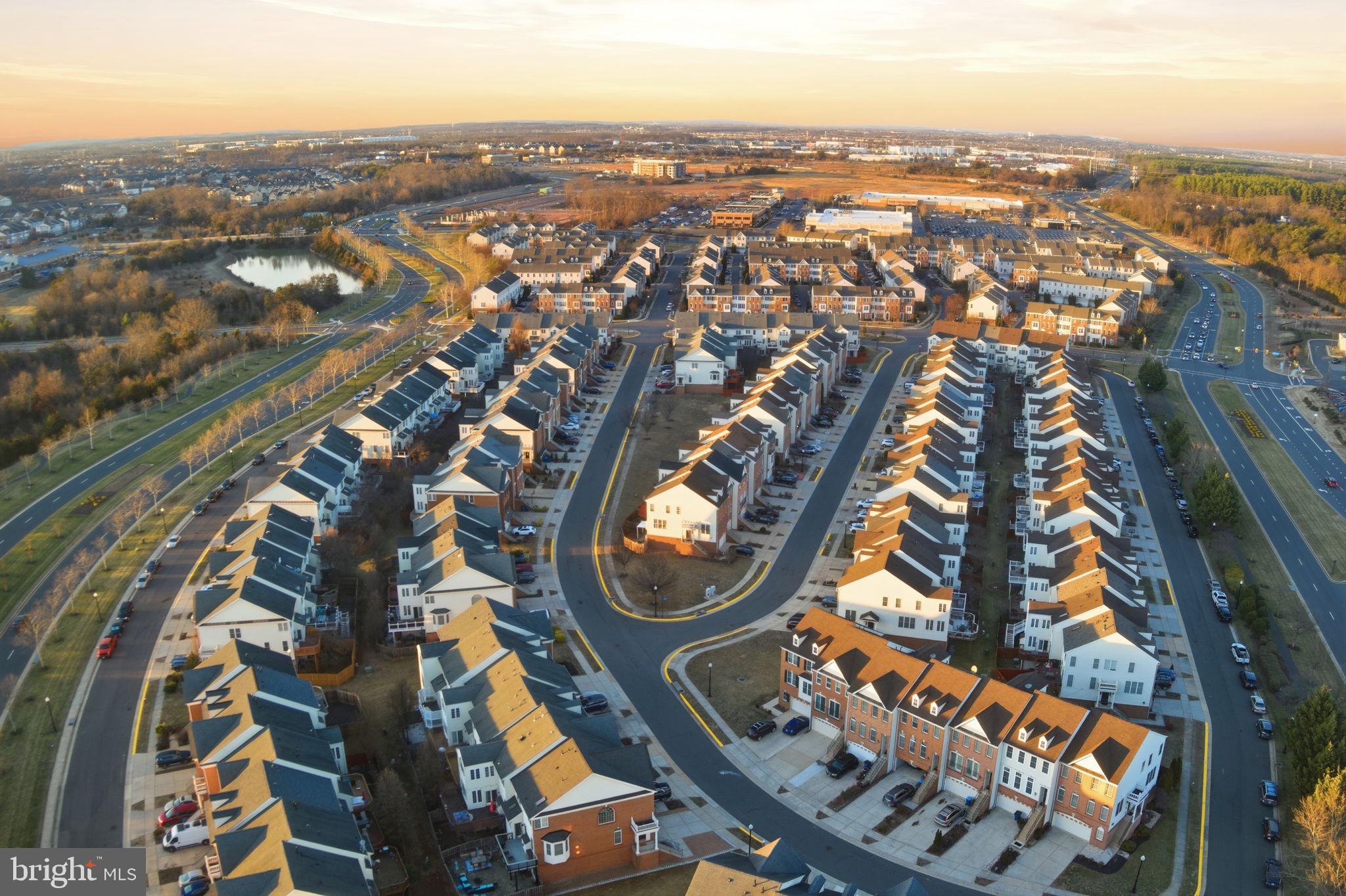 SOUTH RIDING - Residential