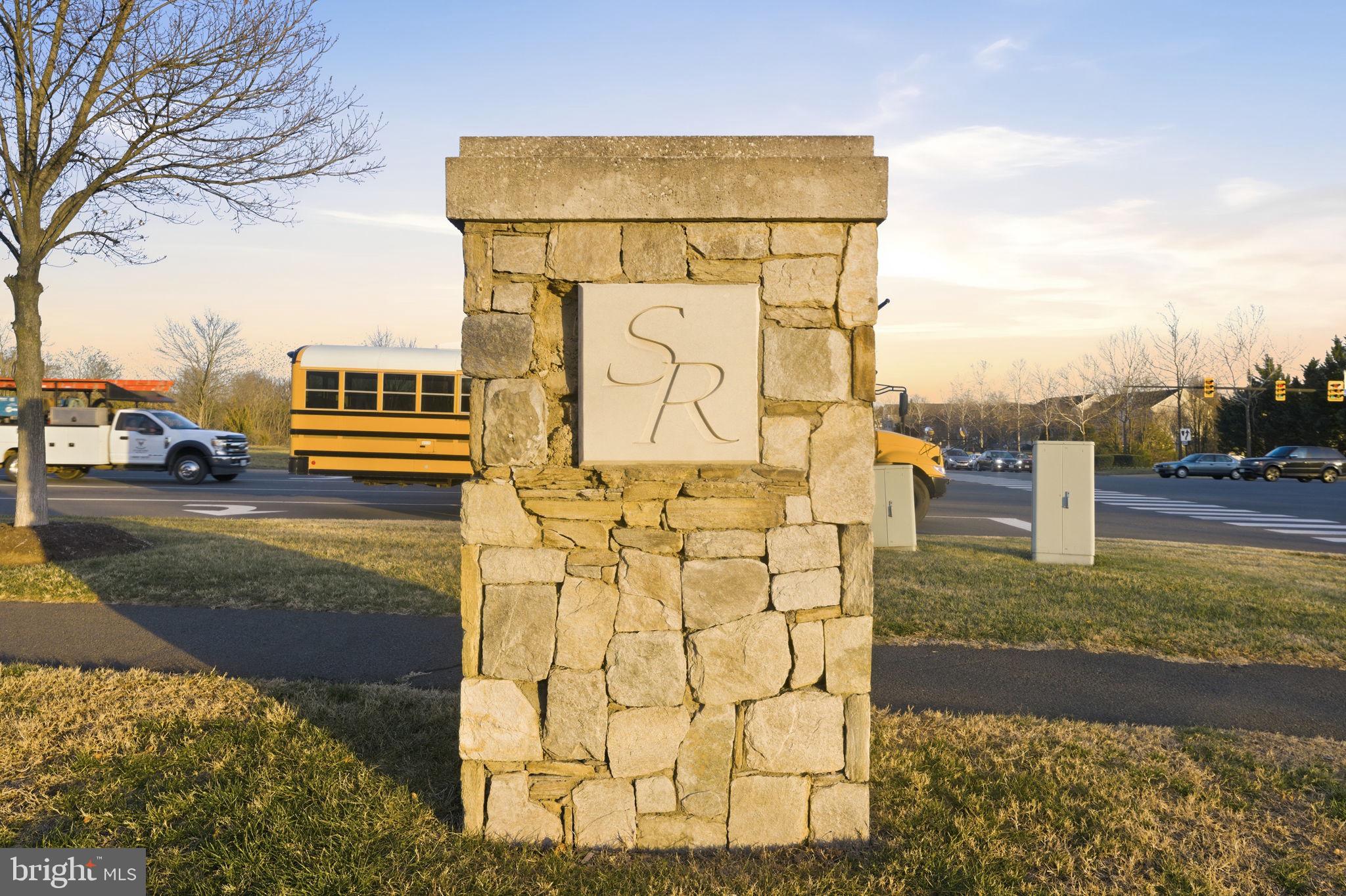 SOUTH RIDING - Residential