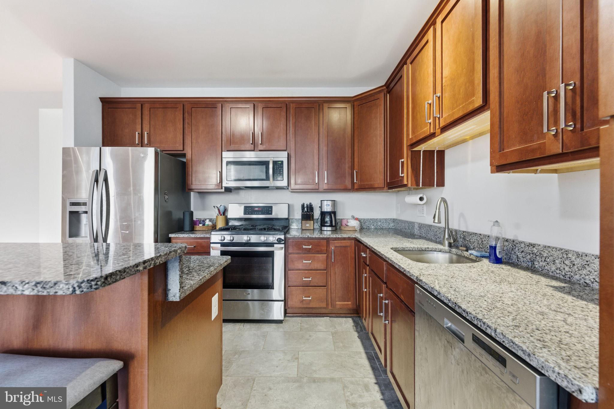 SOUTH RIDING - Residential