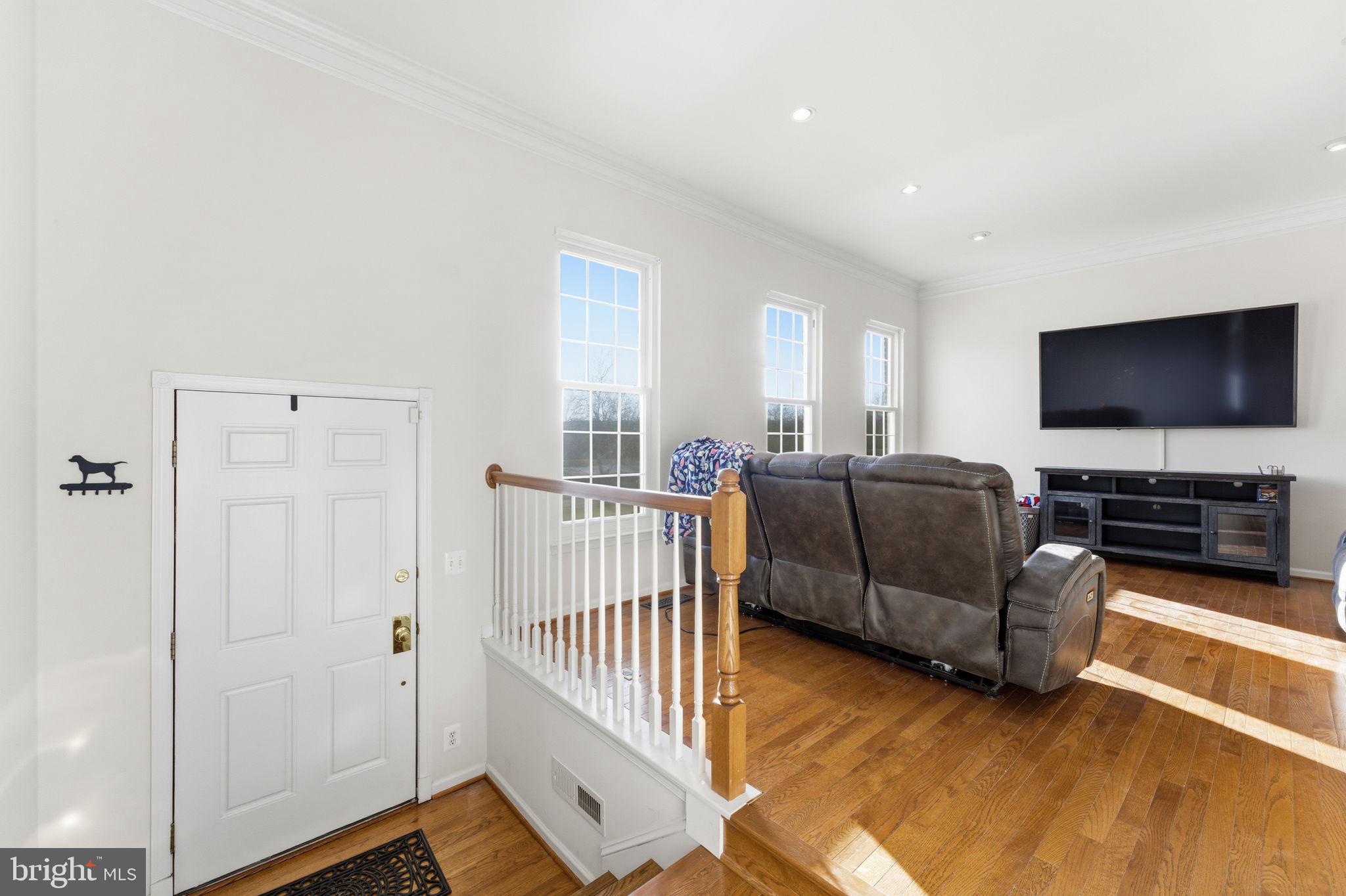 SOUTH RIDING - Residential