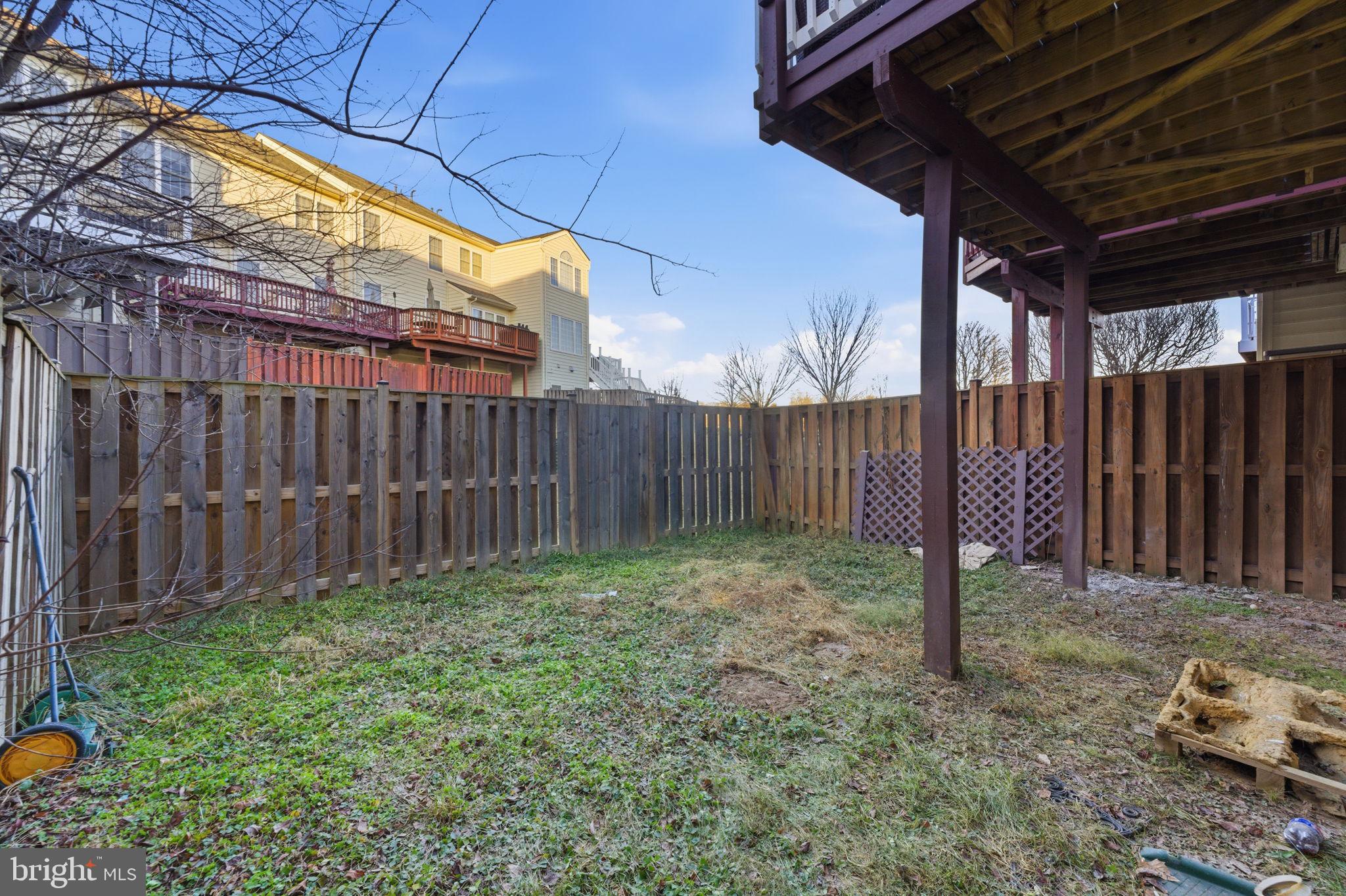 SOUTH RIDING - Residential