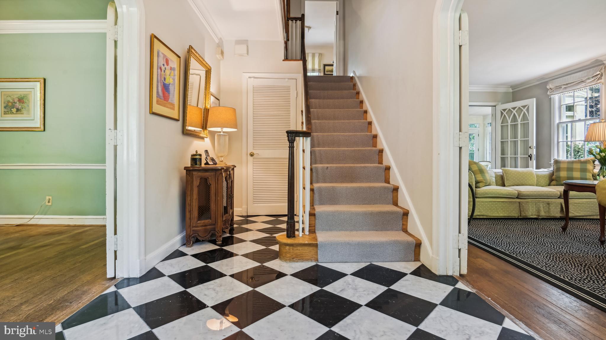 CHEVY CHASE - Residential