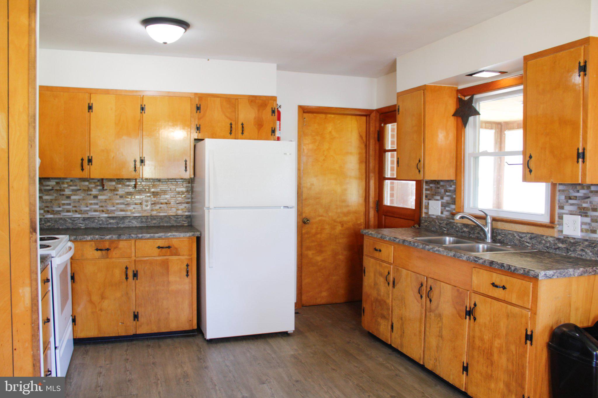 481 RIFFEY LANE