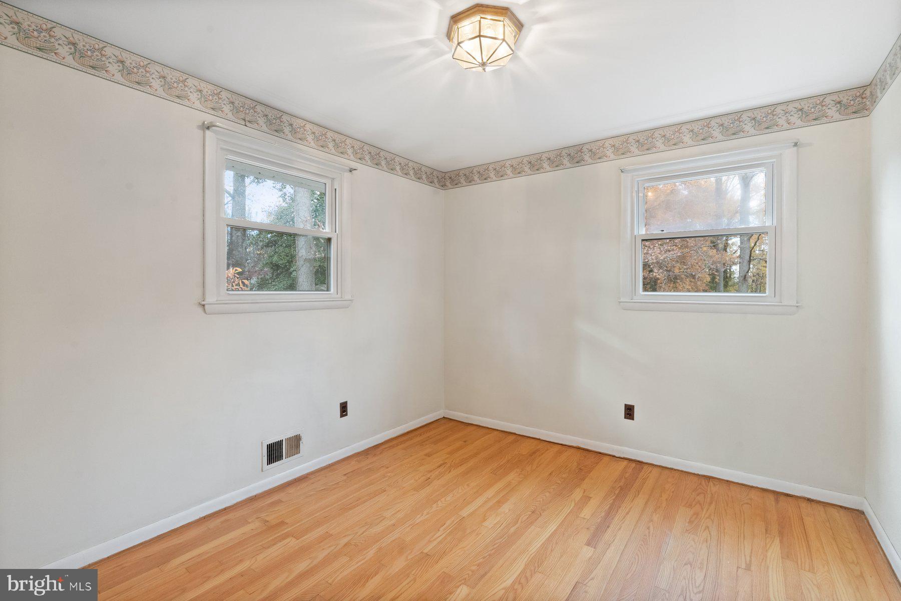 OLIVER BEACH - Residential