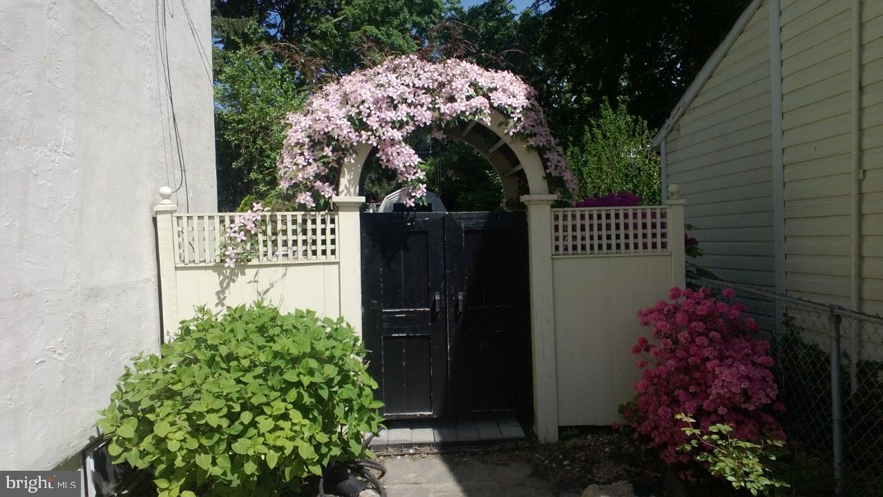 NORTH WAYNE - Residential