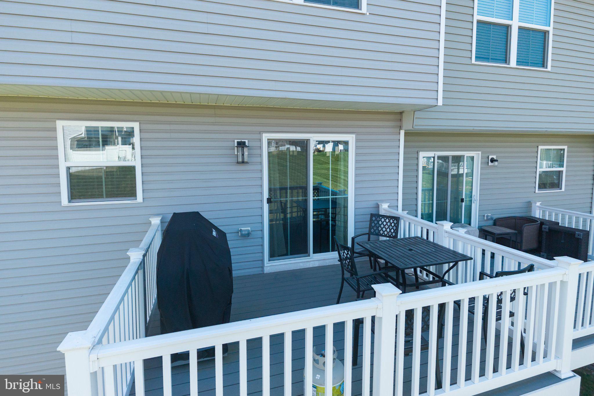 SANATOGA CROSSING - Residential