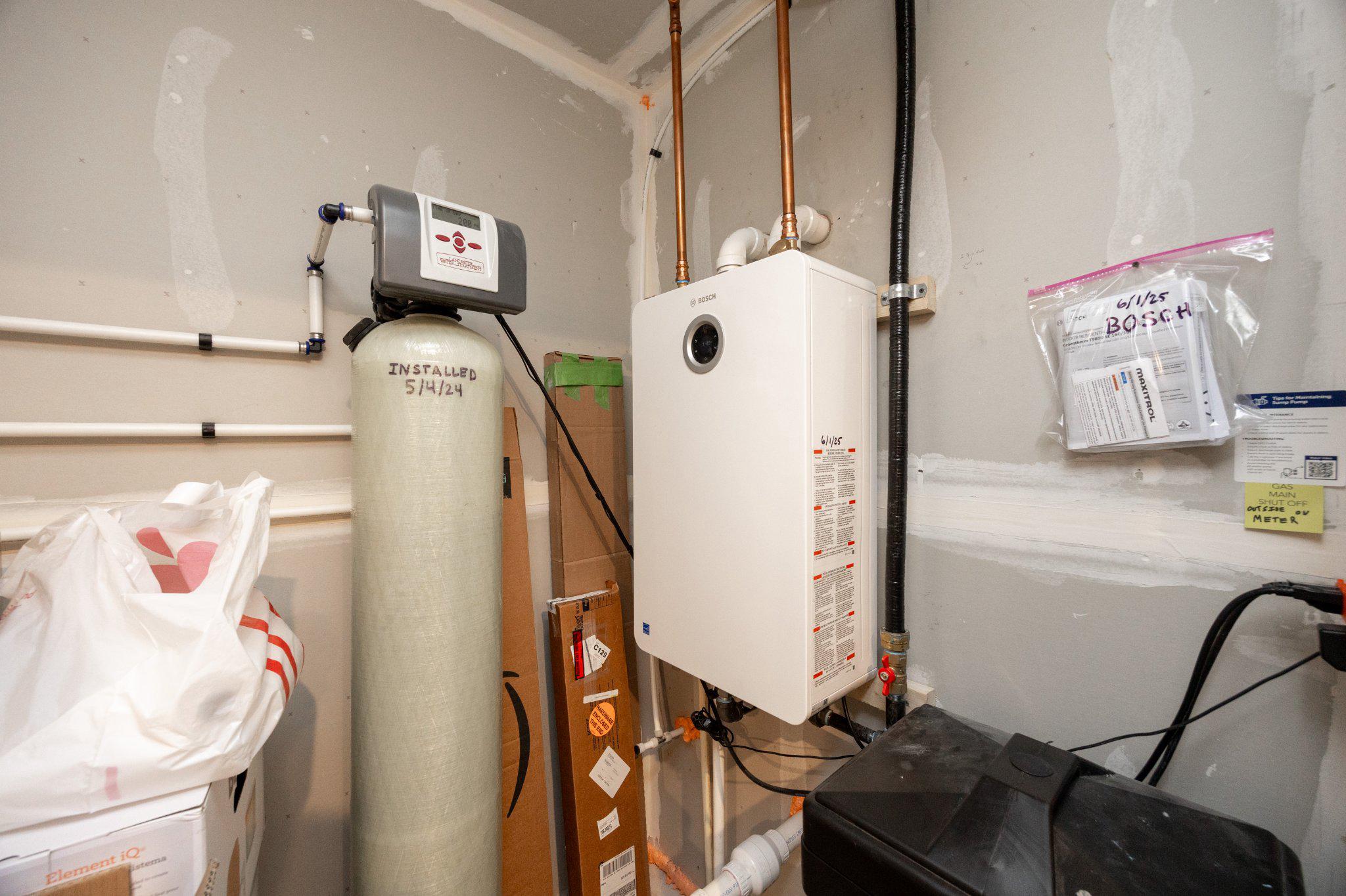 SANATOGA CROSSING - Residential