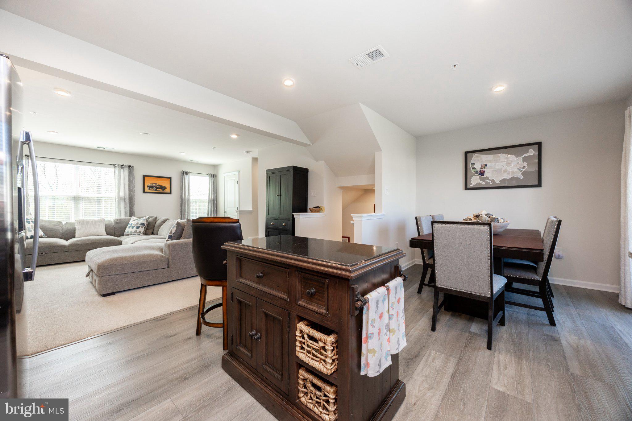 SANATOGA CROSSING - Residential