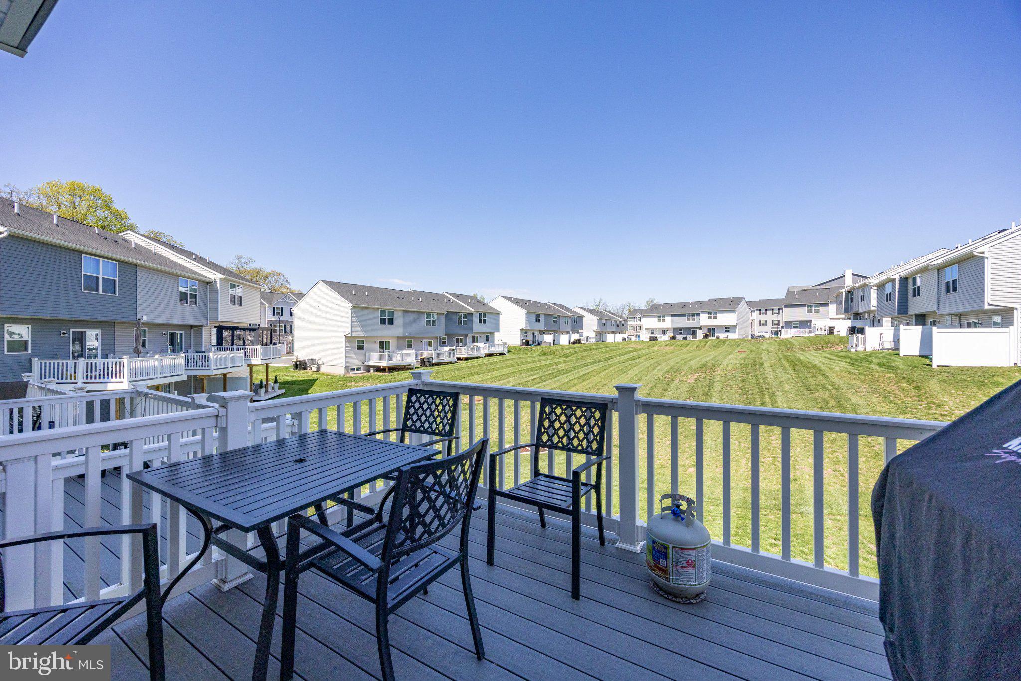 SANATOGA CROSSING - Residential