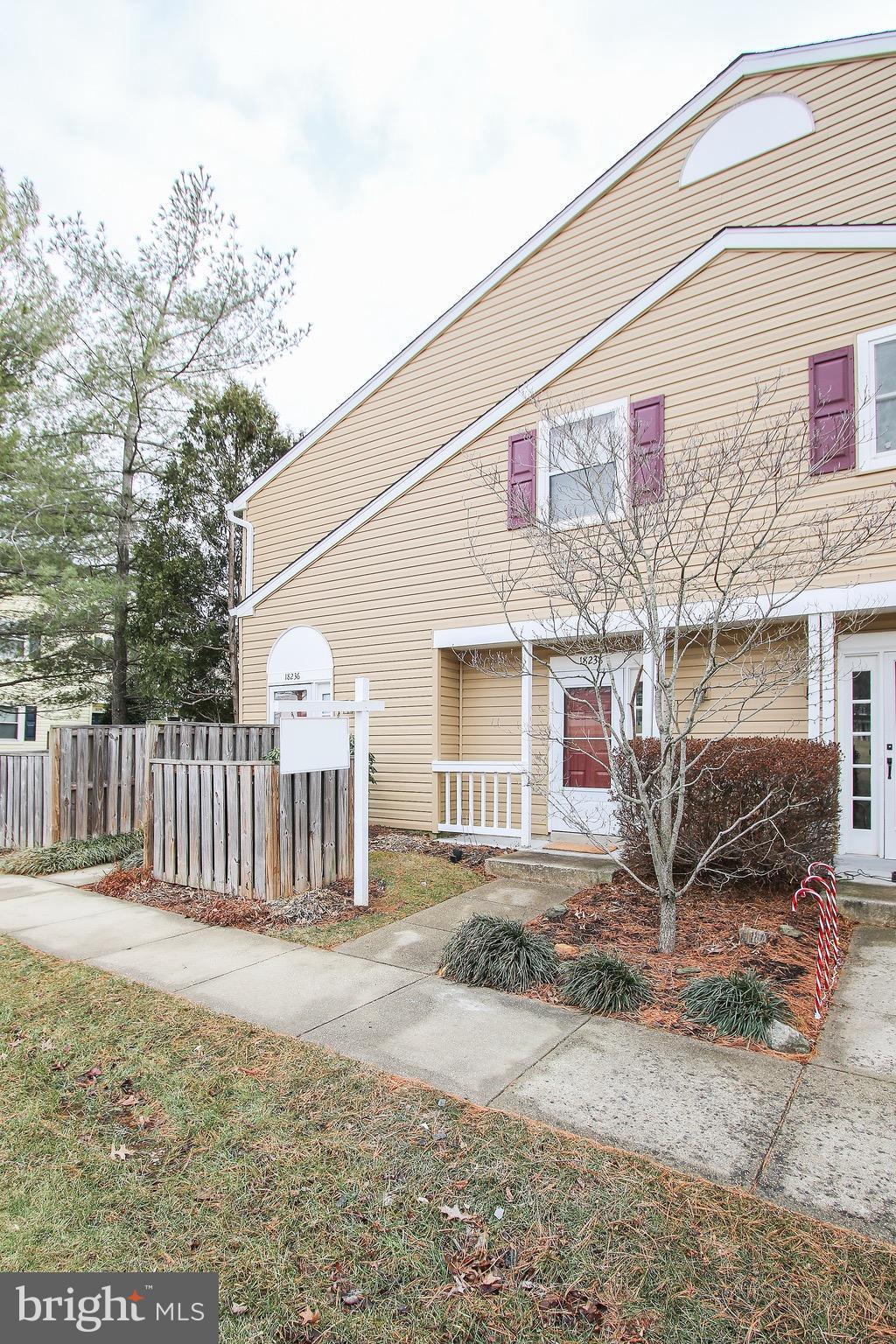 Great Opportunity...One Level Living at its BEST! Beautifully Updated Spacious Condo in sought after Homeland Village... 3 Spacious Bedrooms & 2 full Baths, Large Kitchen w/ new appliances & Granite, Dining Area, Living Room with fireplace and Private patio. Fresh Paint, New Flooring, Granite throughout, Lighting & Hardward Update... Convenient to Olney and Great Community Amenities!