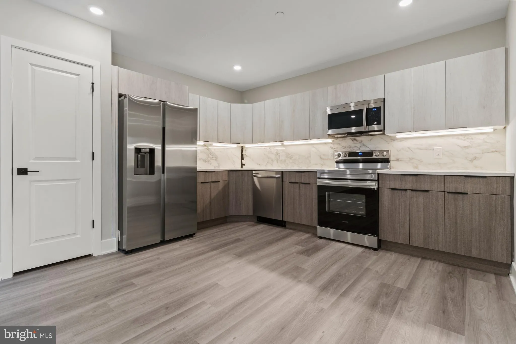 Philadelphia, Pennsylvania 19104, United States, 4 Bedrooms Bedrooms, ,4 BathroomsBathrooms,Residential,Active,79603