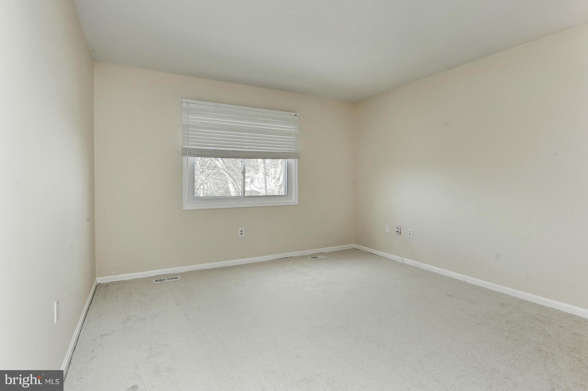 REFLECTION LAKE - Residential