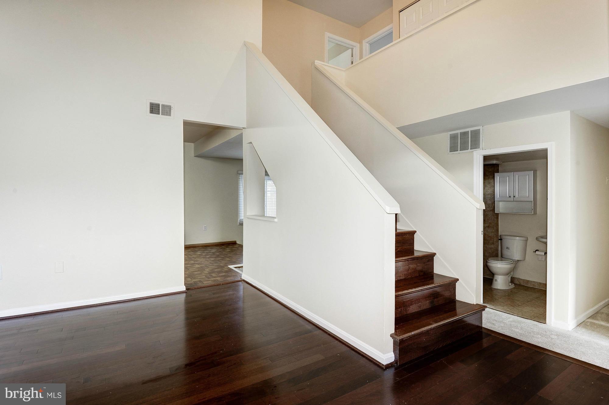 REFLECTION LAKE - Residential