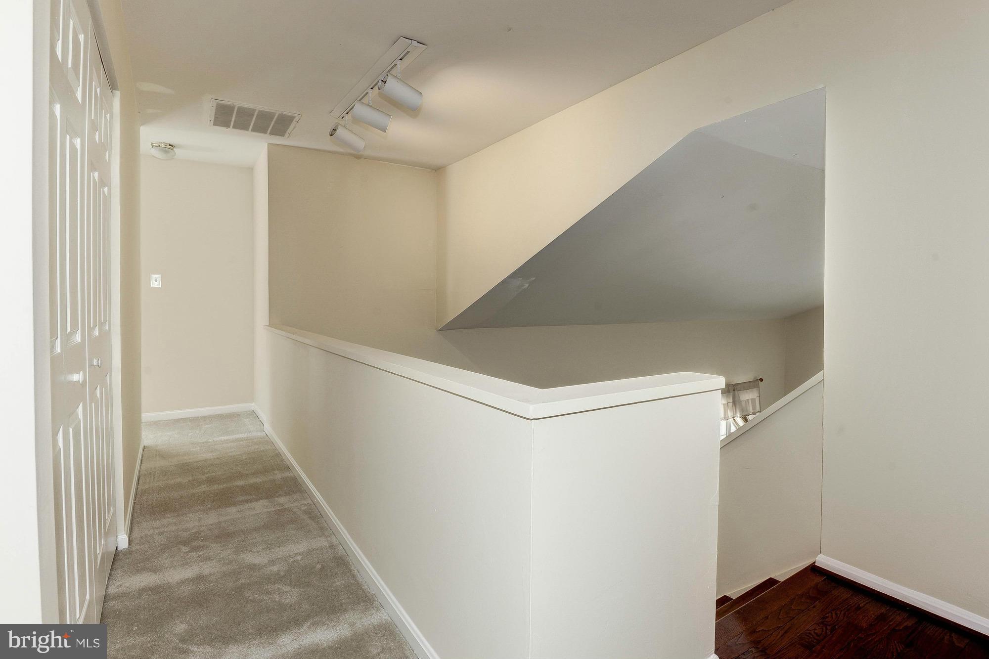 REFLECTION LAKE - Residential