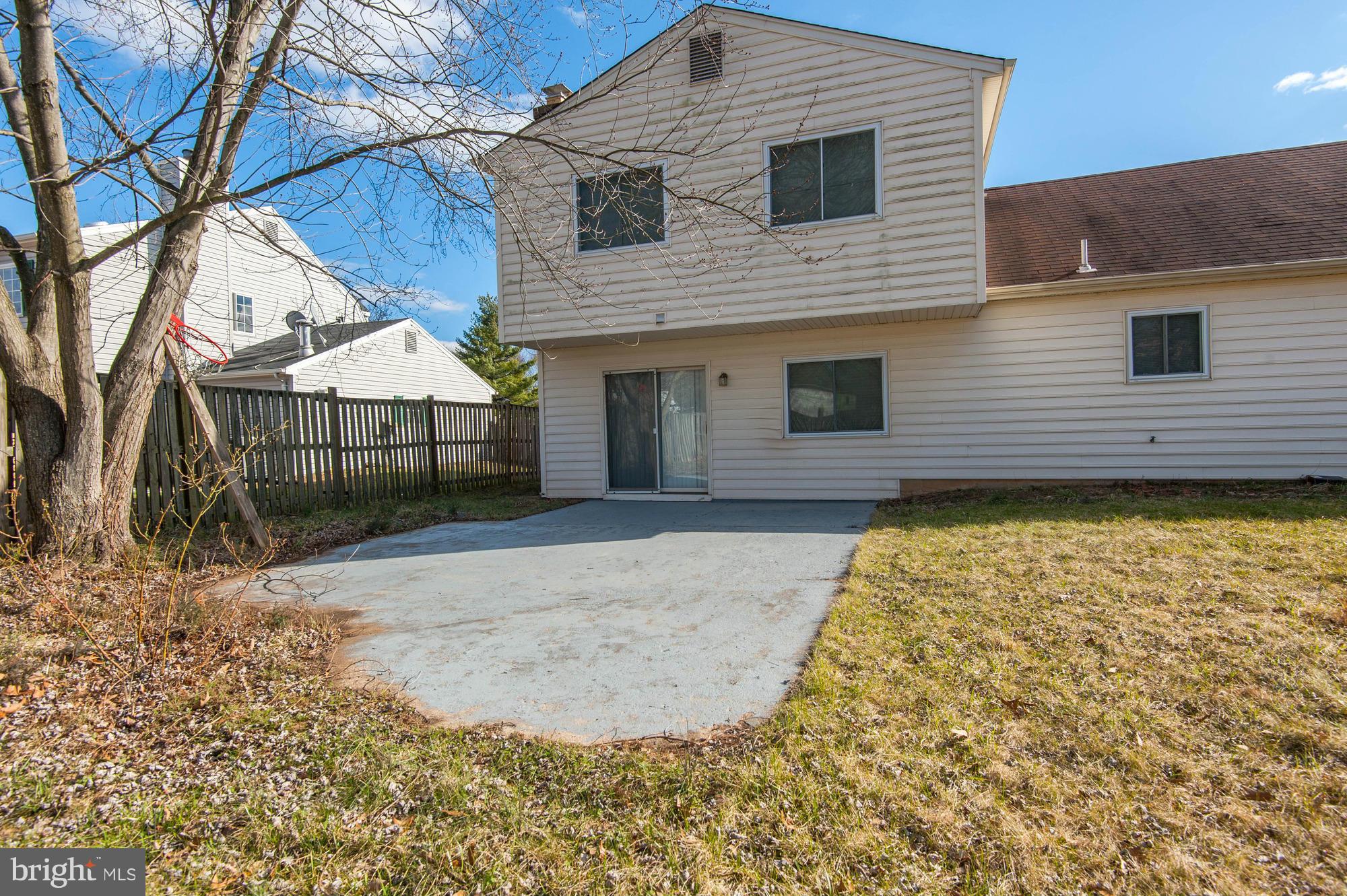 REFLECTION LAKE - Residential