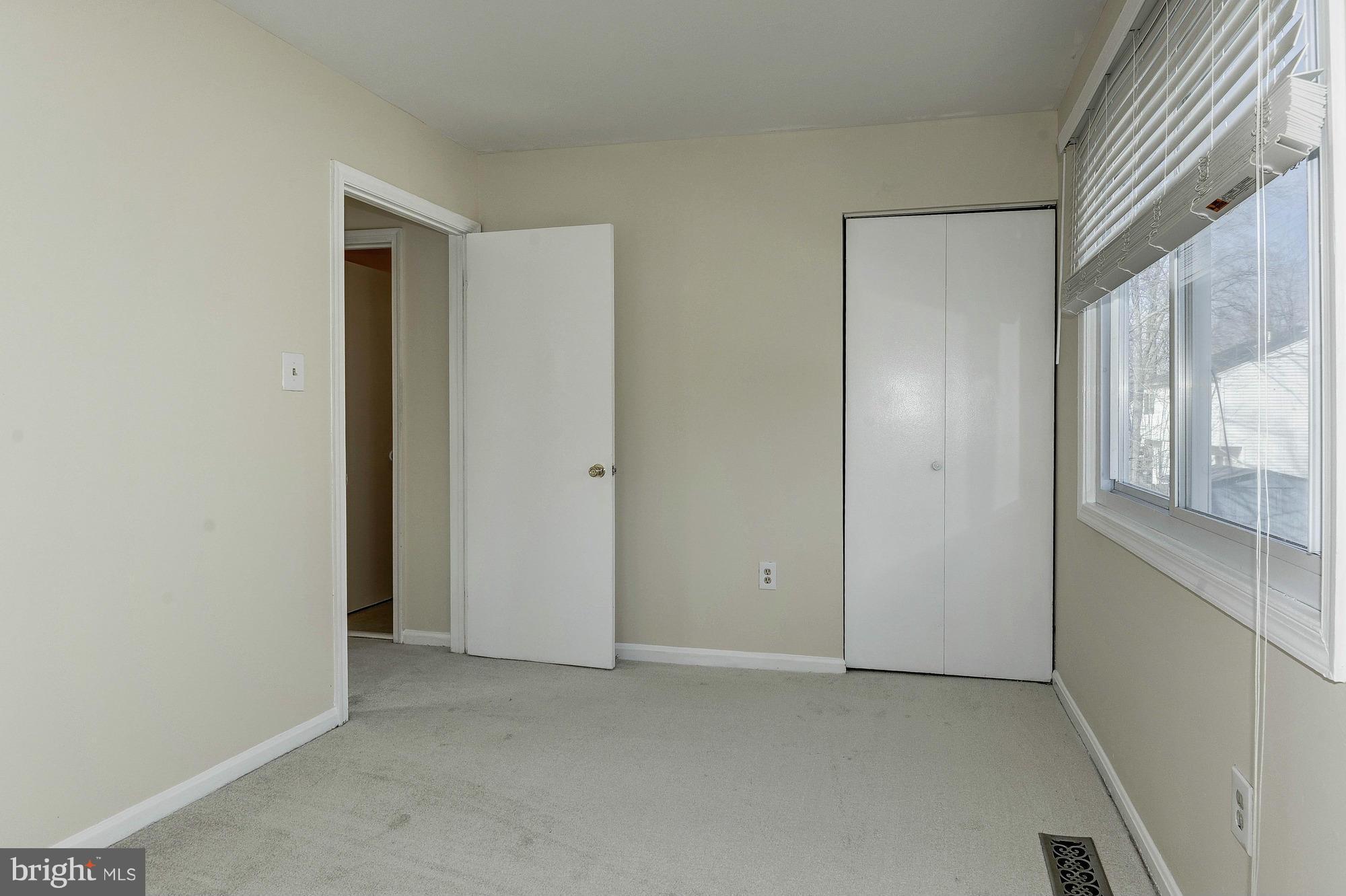 REFLECTION LAKE - Residential