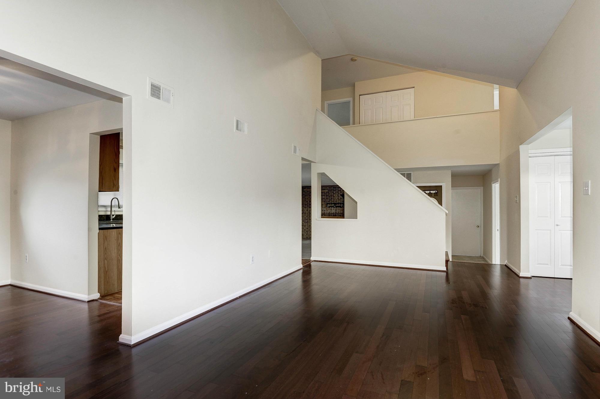 REFLECTION LAKE - Residential