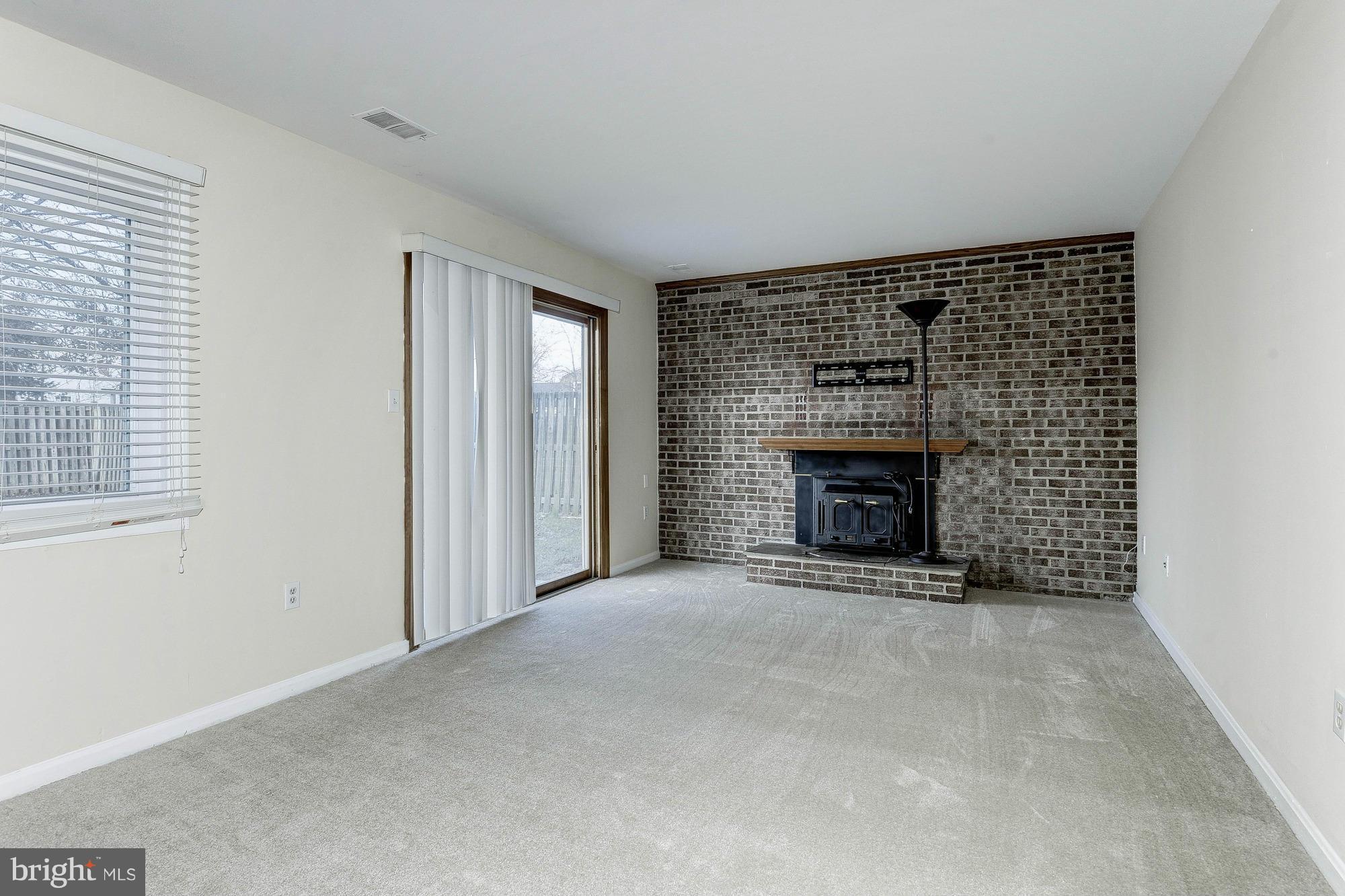 REFLECTION LAKE - Residential