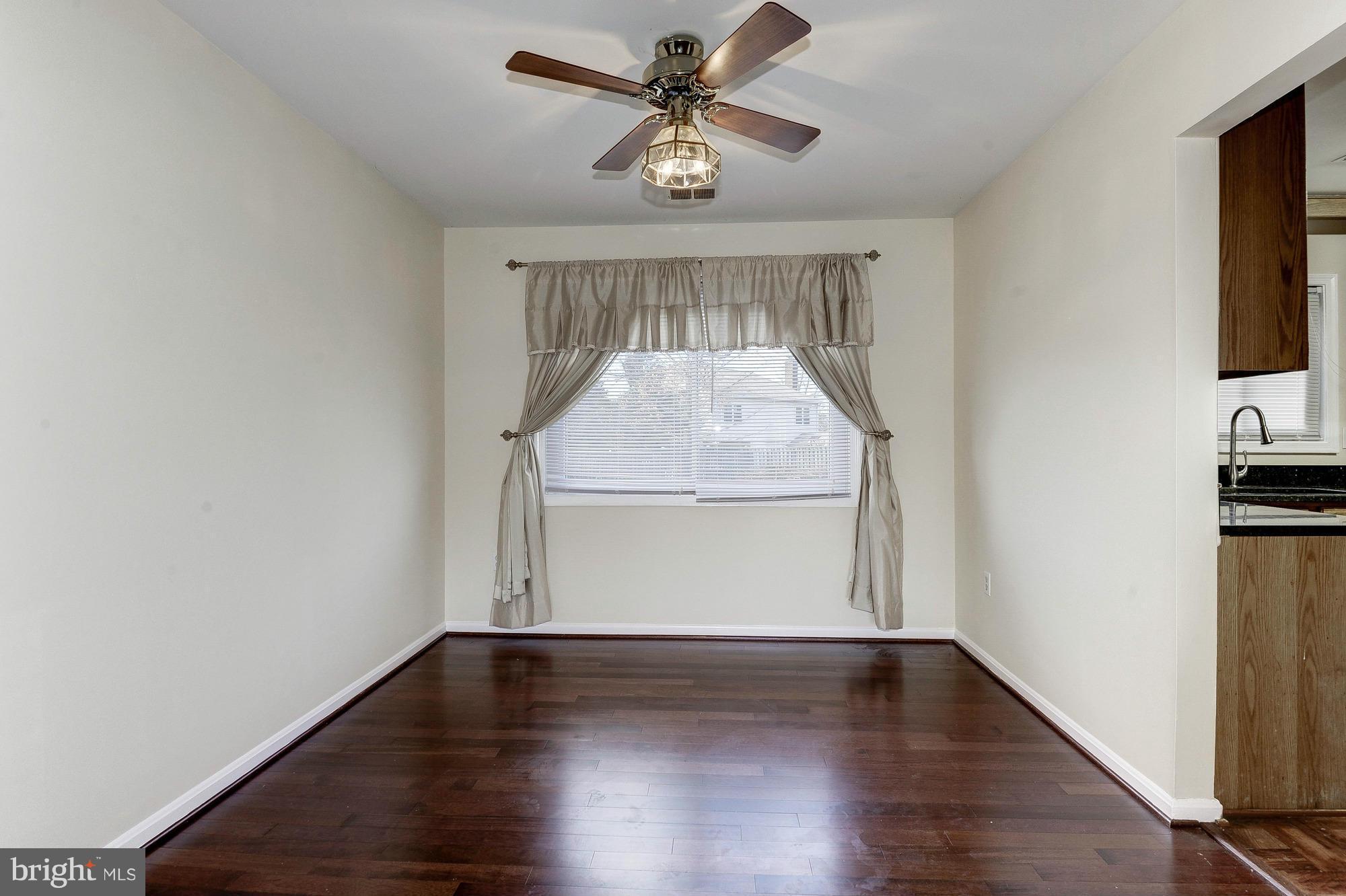 REFLECTION LAKE - Residential