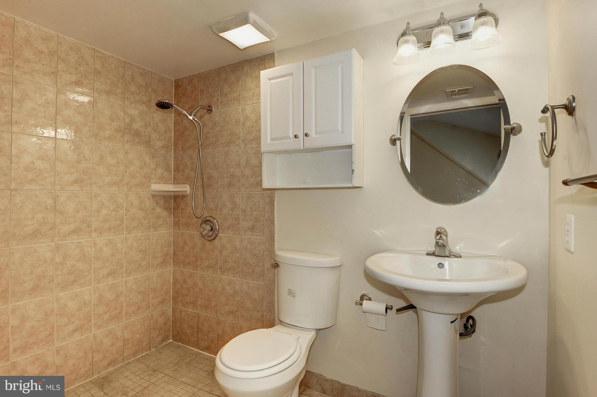 REFLECTION LAKE - Residential