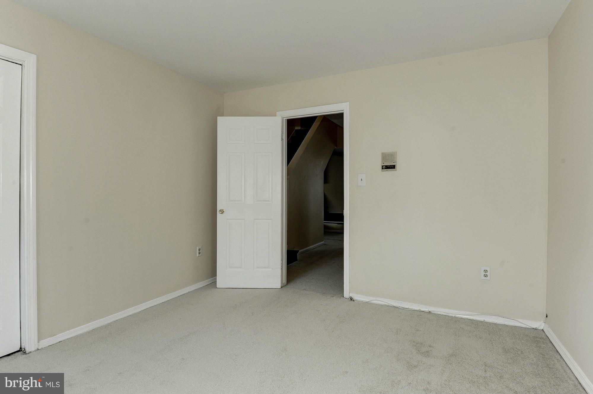 REFLECTION LAKE - Residential