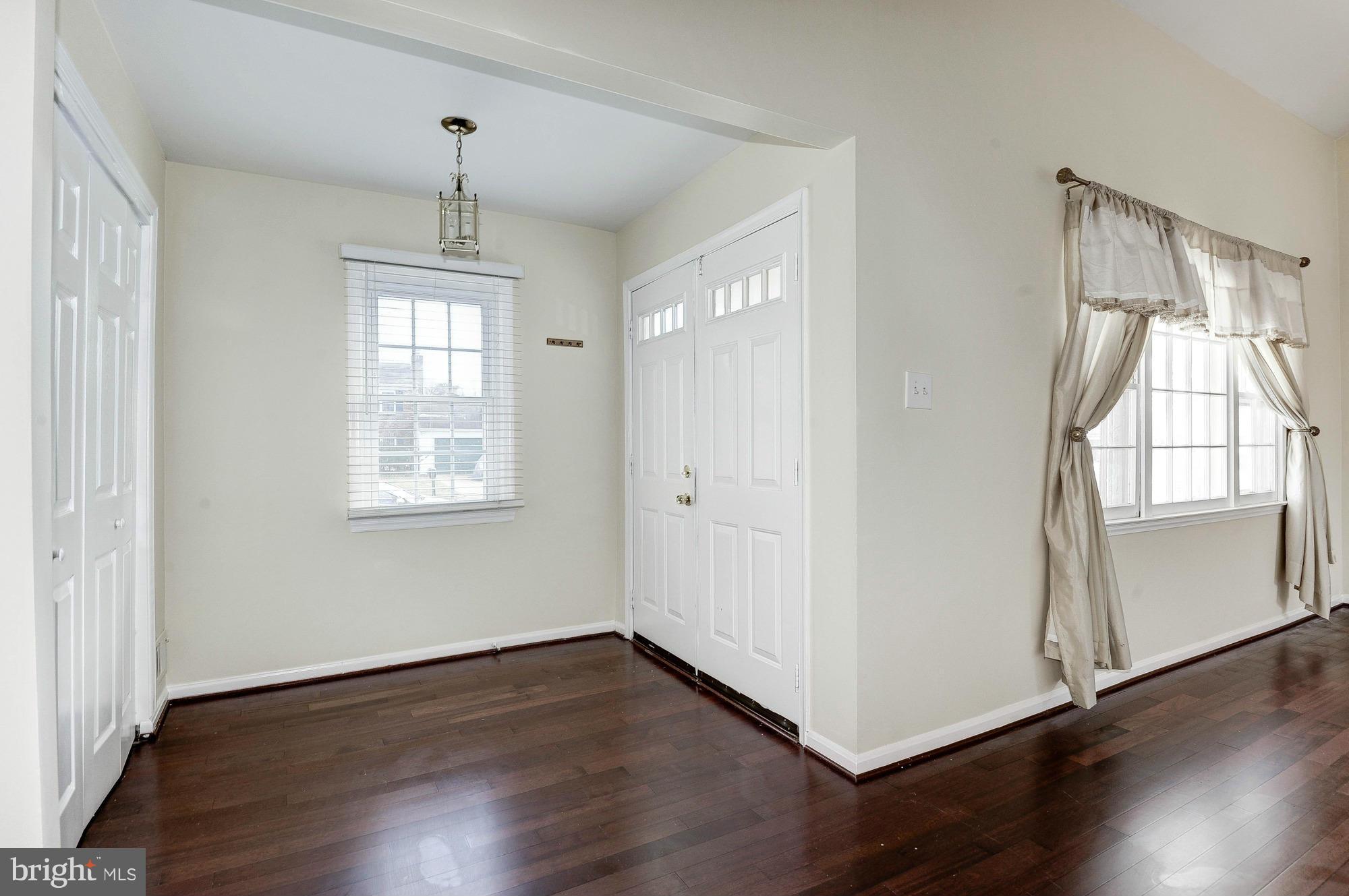 REFLECTION LAKE - Residential