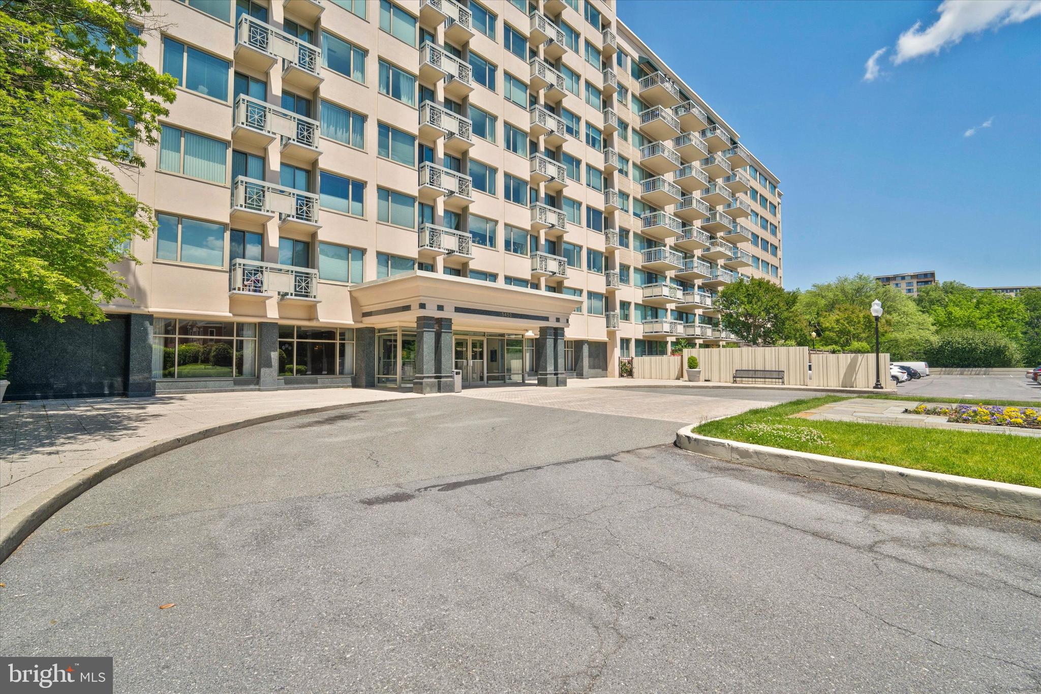 ALTA VISTA - Residential