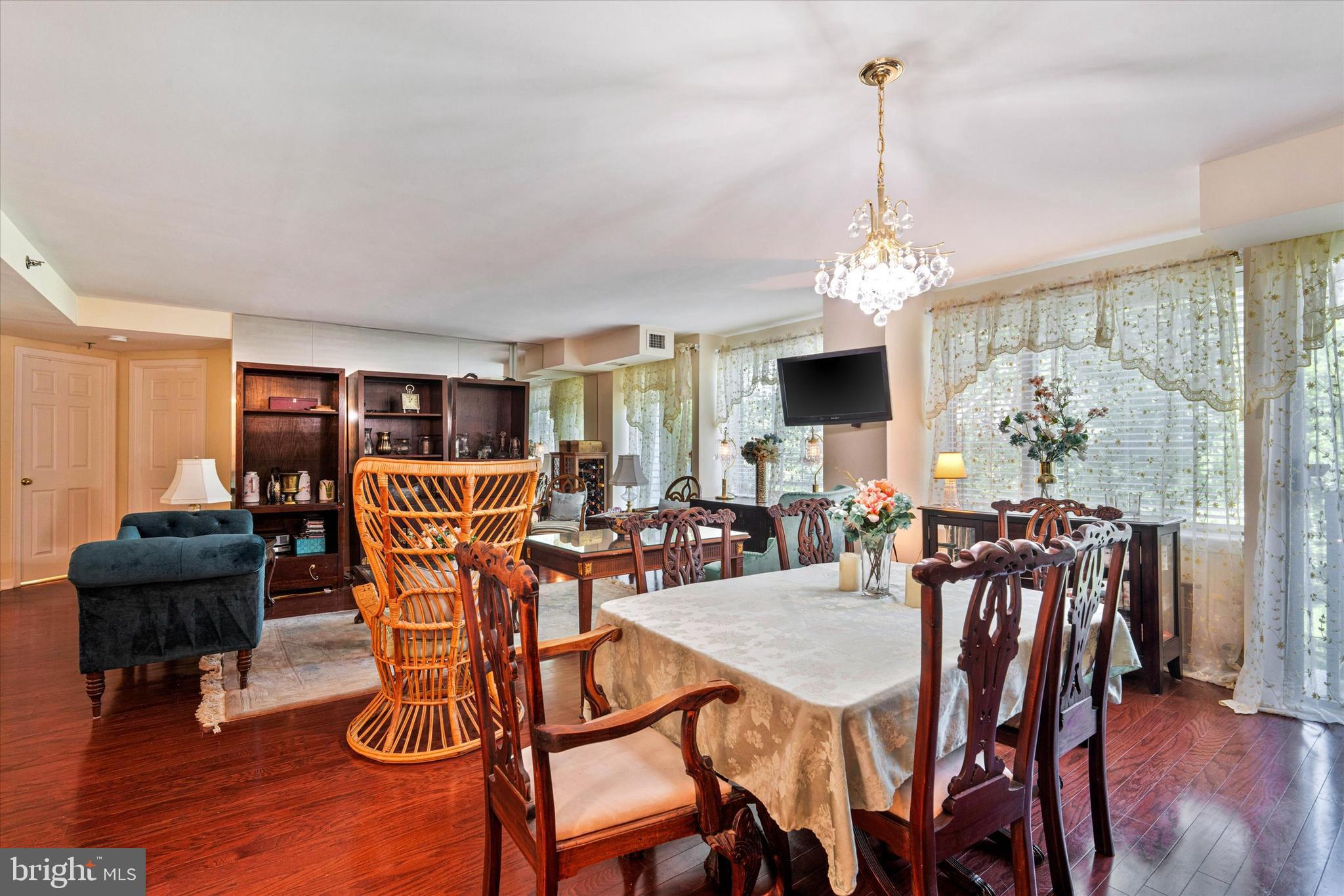 ALTA VISTA - Residential